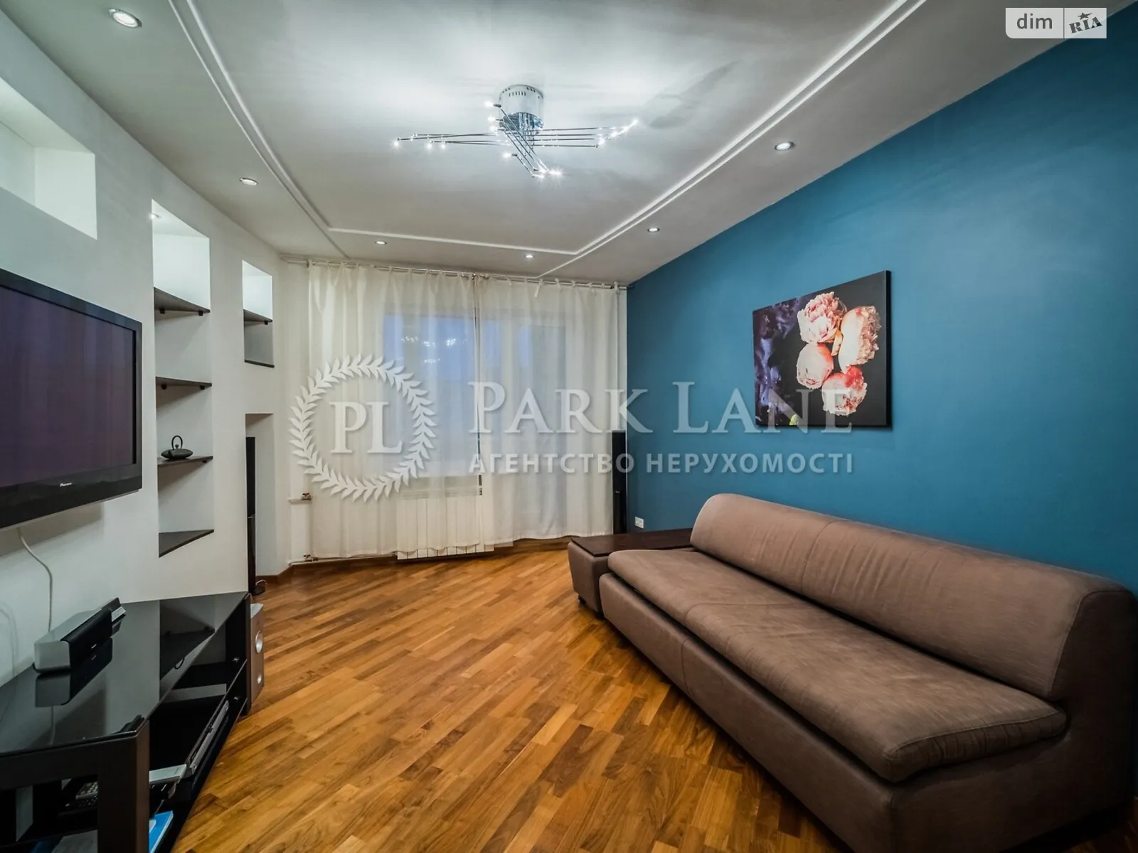 Продается 3-комнатная квартира 72 кв. м в Киеве, ул. Приозерная, 10В