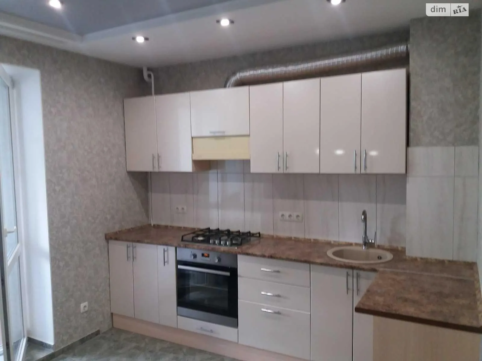 Продается 1-комнатная квартира 47 кв. м в Харькове, цена: 37000 $