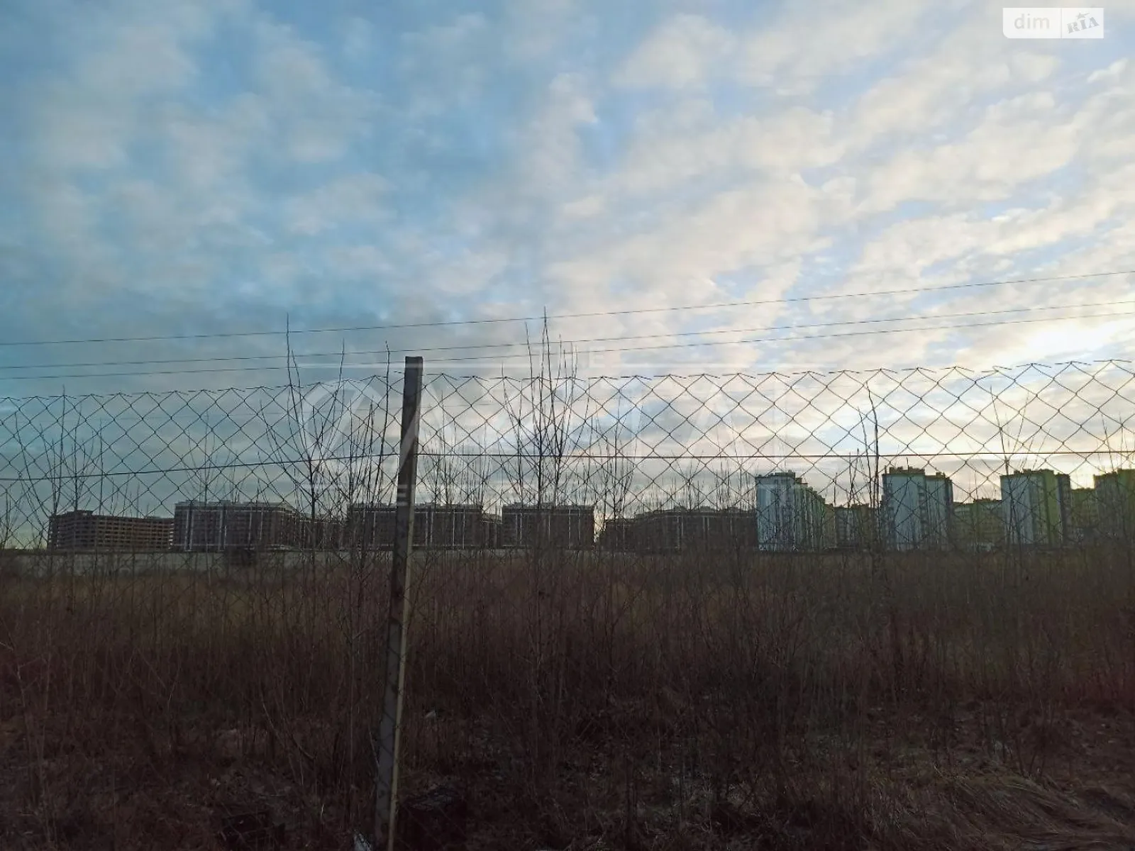 Продається земельна ділянка 300 соток у Київській області - фото 2
