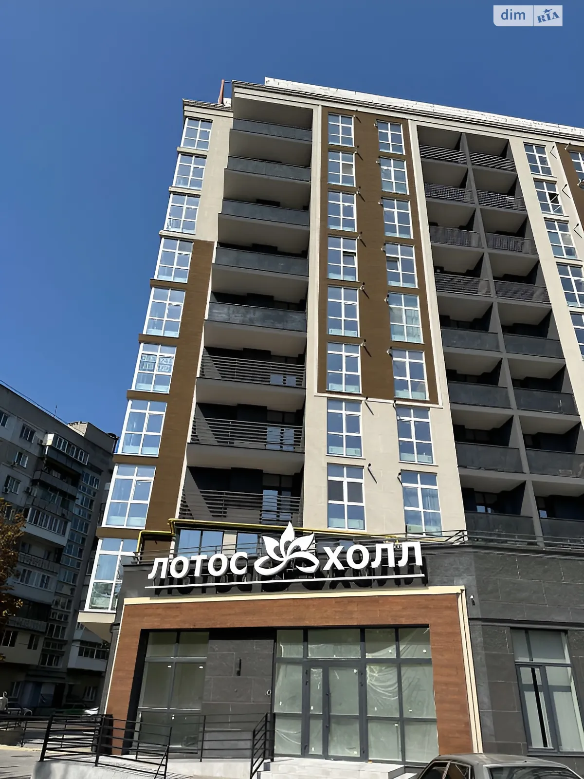 Продается 1-комнатная квартира 64 кв. м в Одессе, ул. Новаторов - фото 1