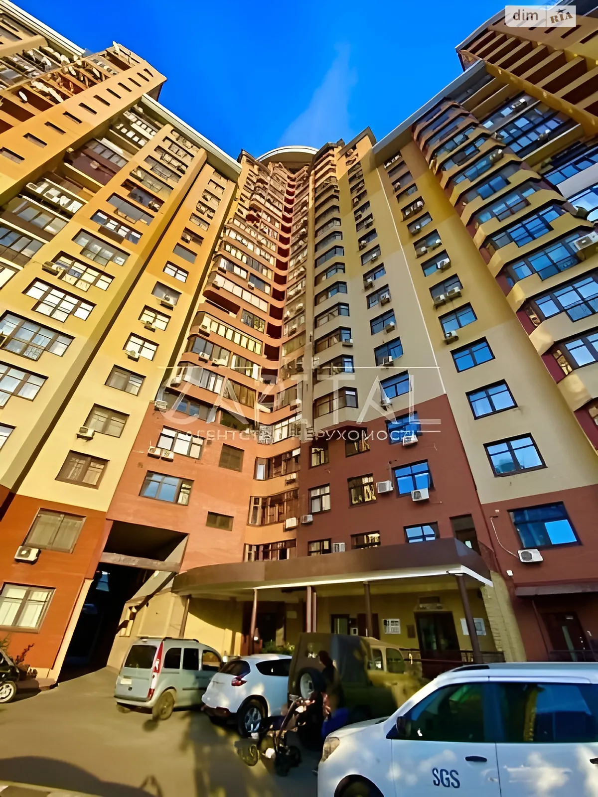 Продается подземный паркинг под легковое авто на 12.3 кв. м, цена: 21000 $ - фото 1