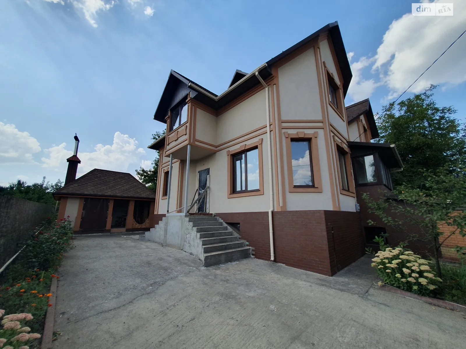 Продається будинок 2 поверховий 260 кв. м з каміном, цена: 110000 $ - фото 1