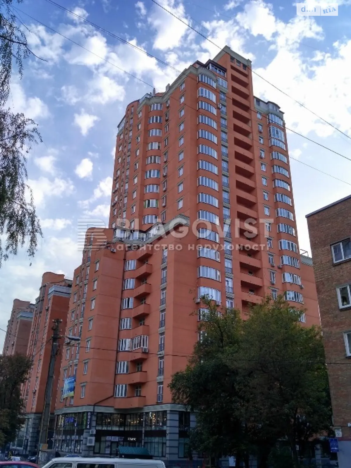 Продается 3-комнатная квартира 110 кв. м в Киеве, ул. Златоустовская, 47-49 - фото 1