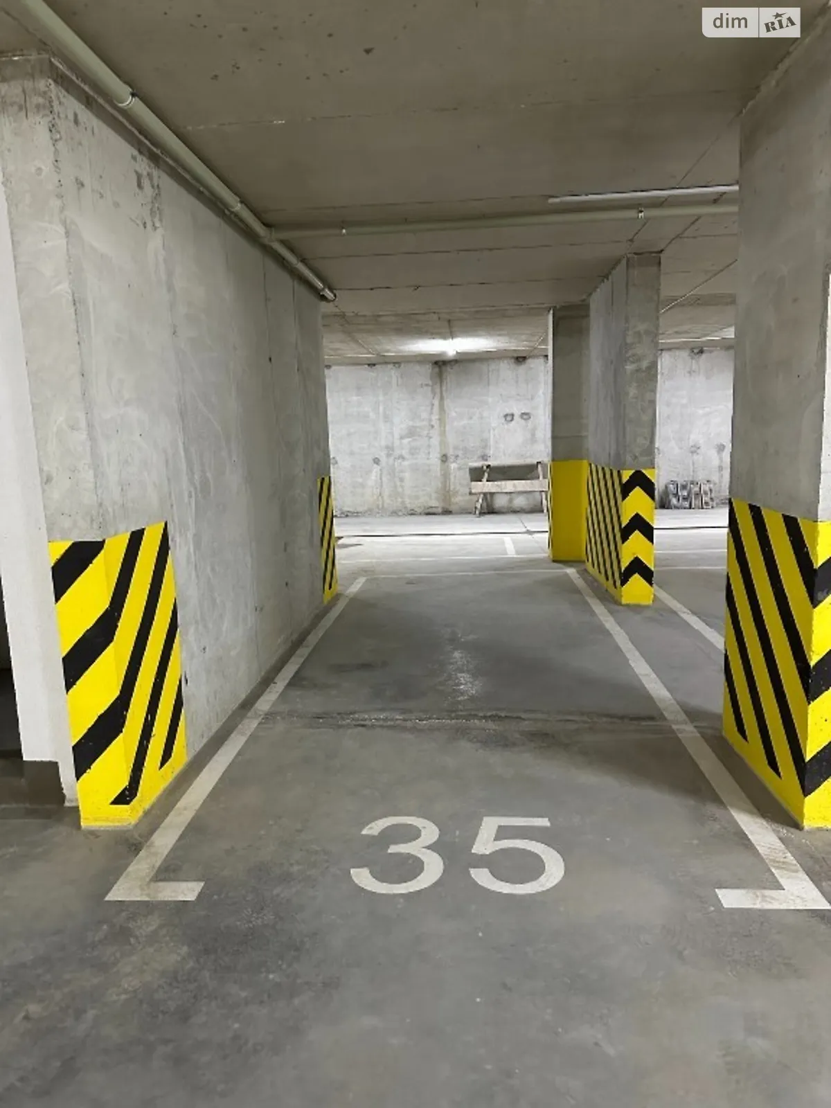 Продается подземный паркинг под легковое авто на 14 кв. м, цена: 11500 $ - фото 1