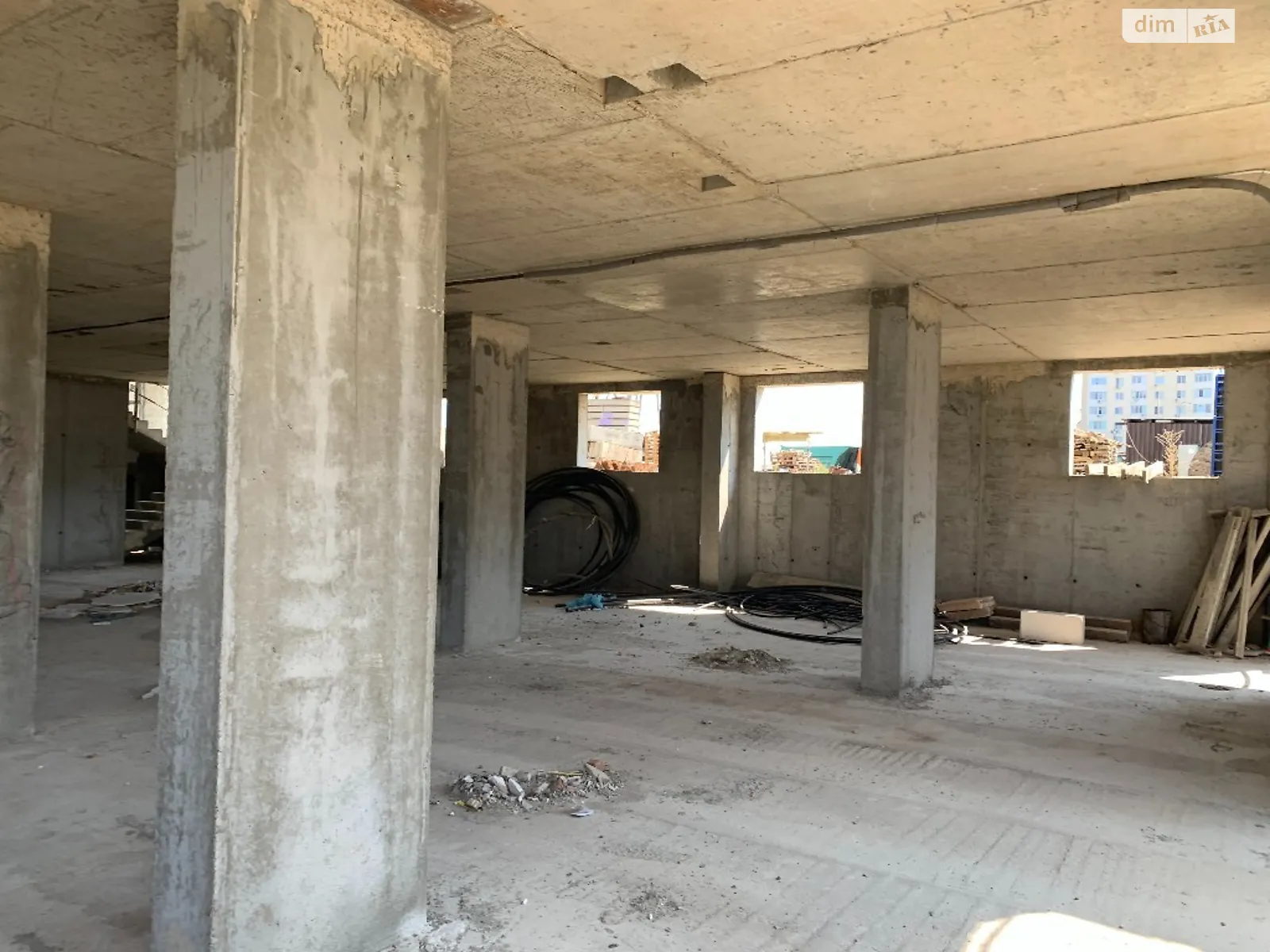 Продается помещения свободного назначения 212 кв. м в 6-этажном здании, цена: 148400 $ - фото 1