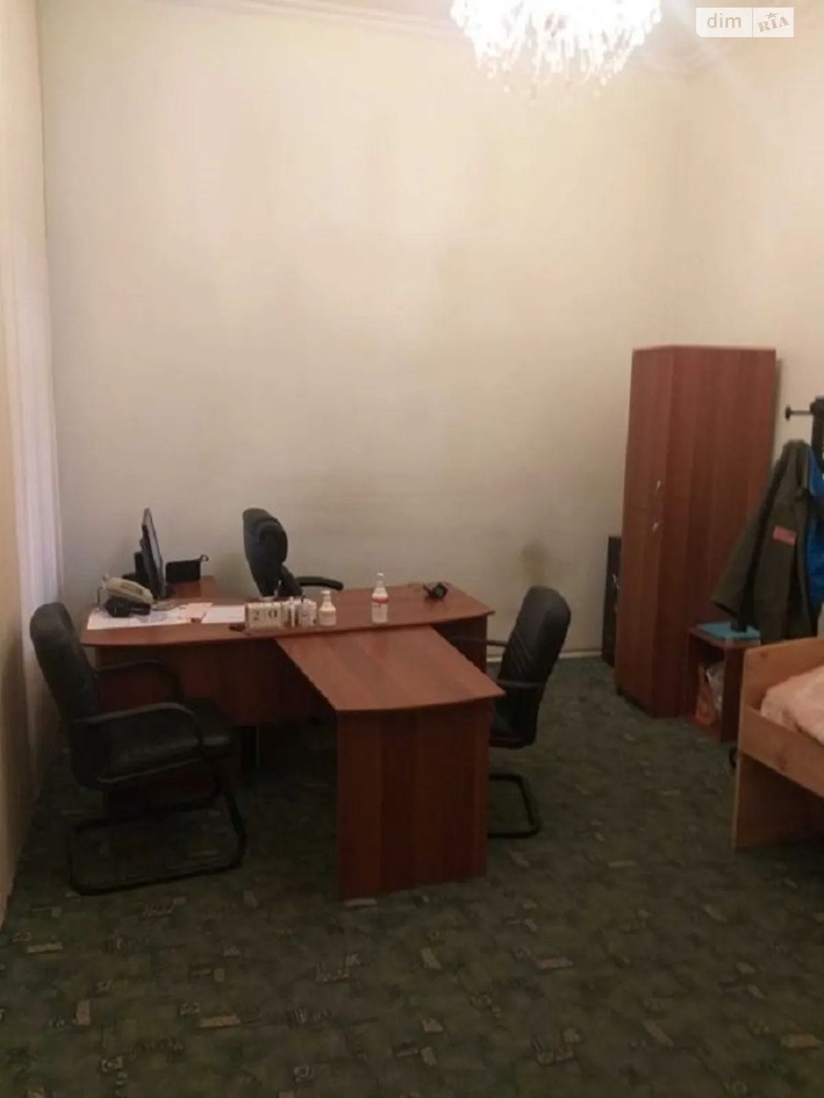 Продается офис 105 кв. м в бизнес-центре, цена: 75000 $ - фото 1