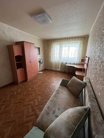 Сдается в аренду 1-комнатная квартира 43 кв. м в Харькове, ул. Амосова