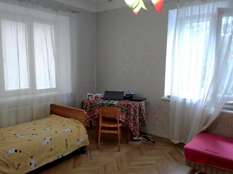 Продается 2-комнатная квартира 44.1 кв. м в Ивано-Франковске, ул. Михаила Мулика(Гаркуши)