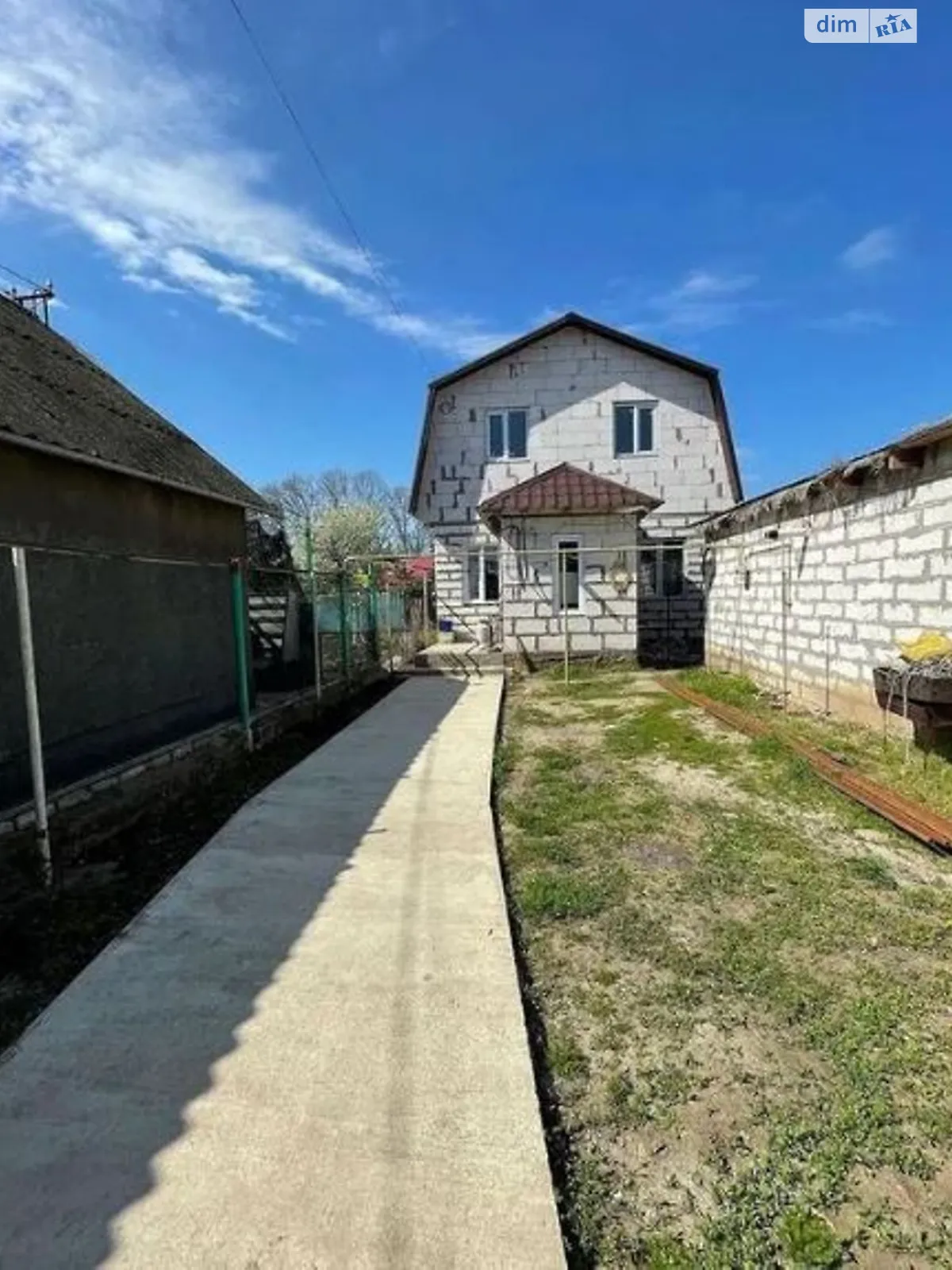 Продается дом на 2 этажа 117 кв. м с камином, цена: 60000 $ - фото 1