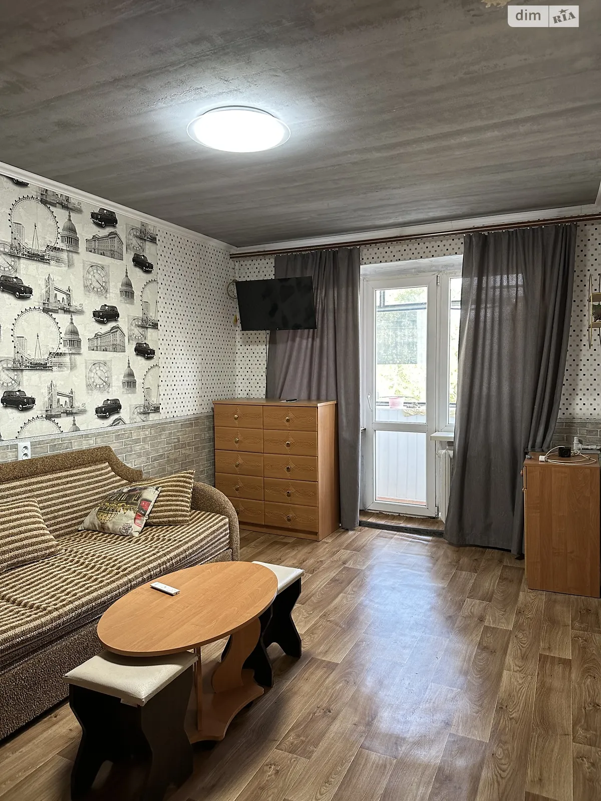 Продается 1-комнатная квартира 32 кв. м в Днепре, ул. Батумская, 60 - фото 1