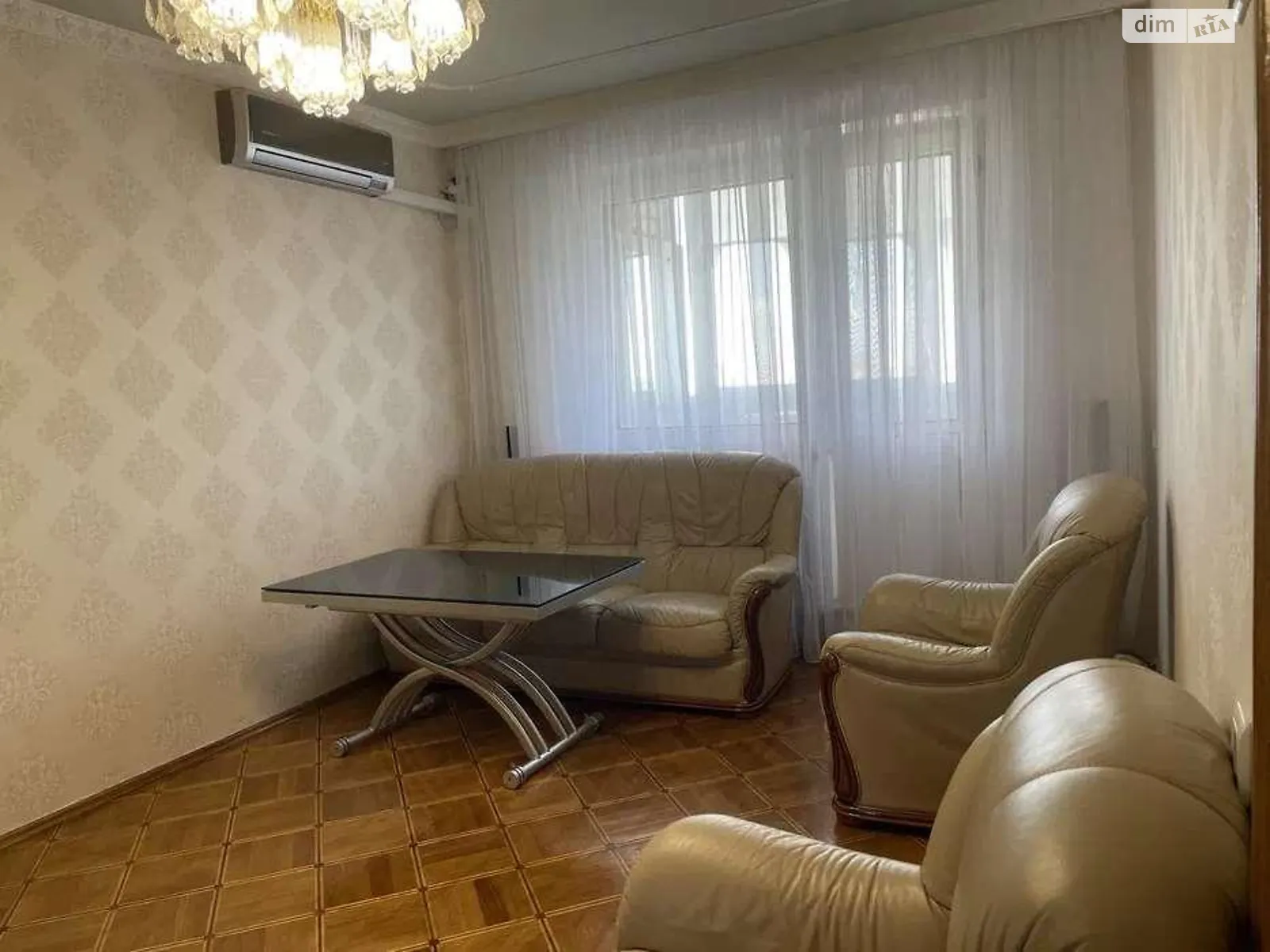 Продается 4-комнатная квартира 82 кв. м в Харькове, ул. Танкопия