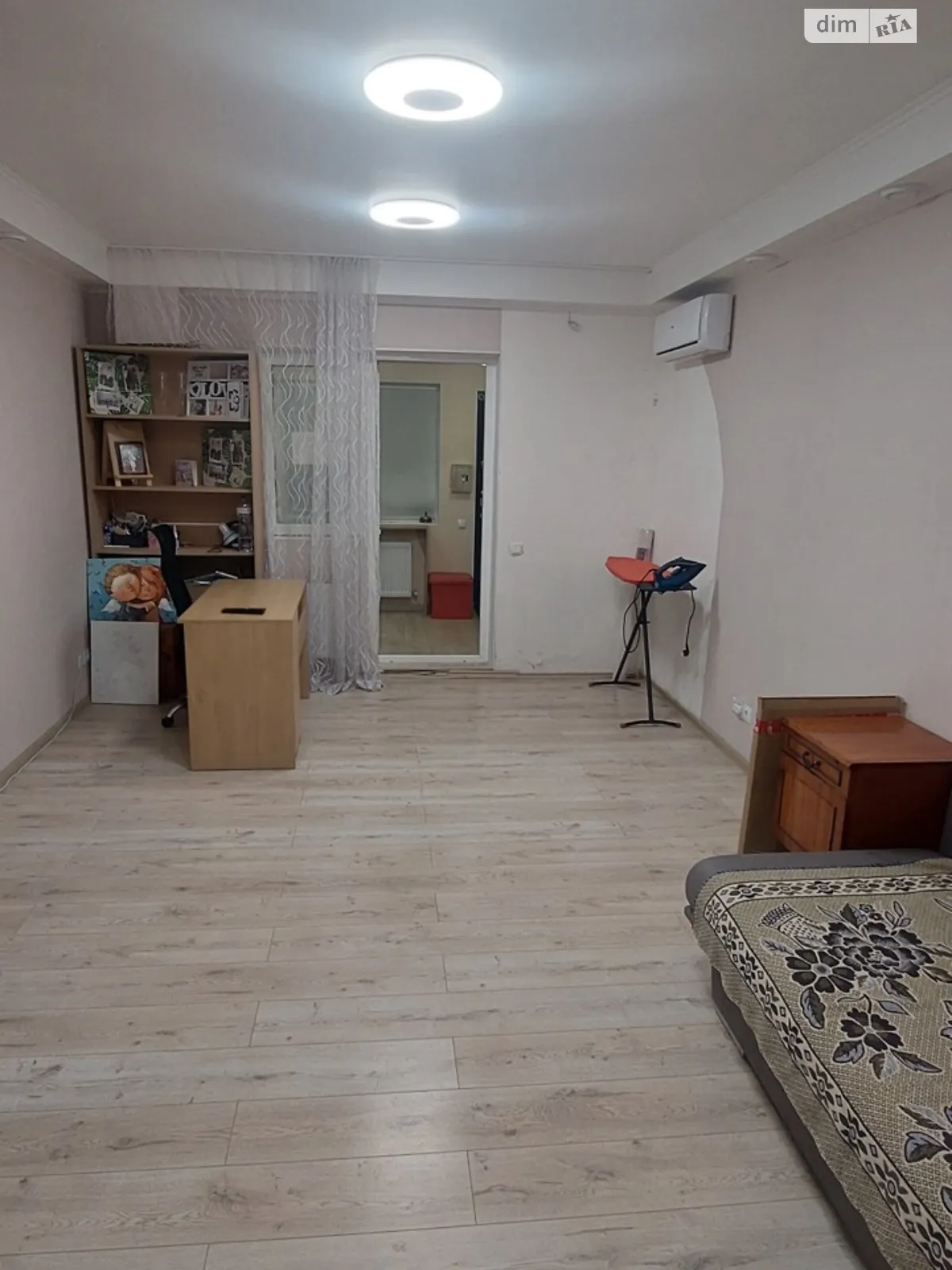Продається 1-кімнатна квартира 40 кв. м у Одесі, вул. Владислава Бувалкіна(Генерала Бочарова)