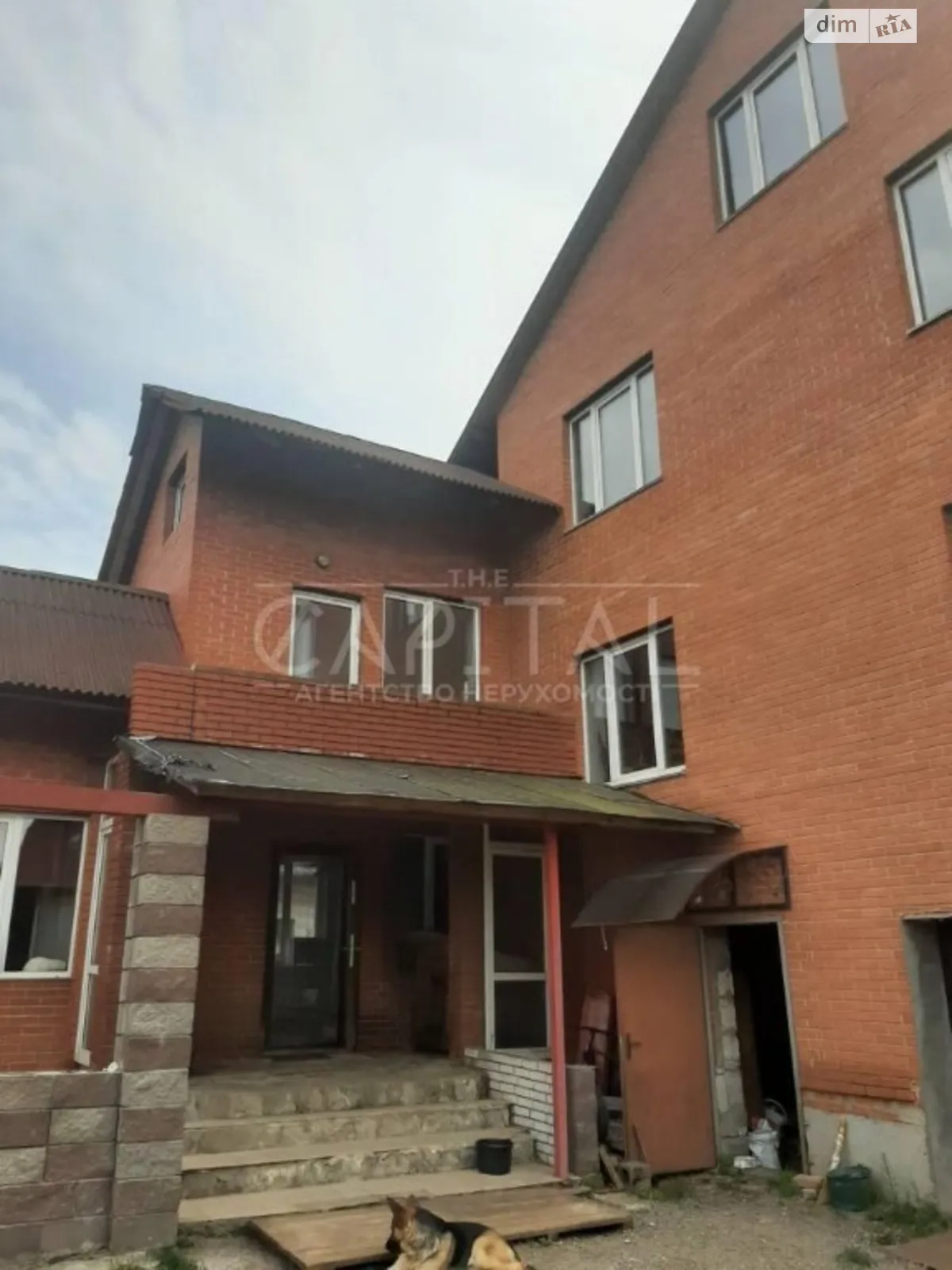 Продається будинок 2 поверховий 430 кв. м з каміном, цена: 125000 $