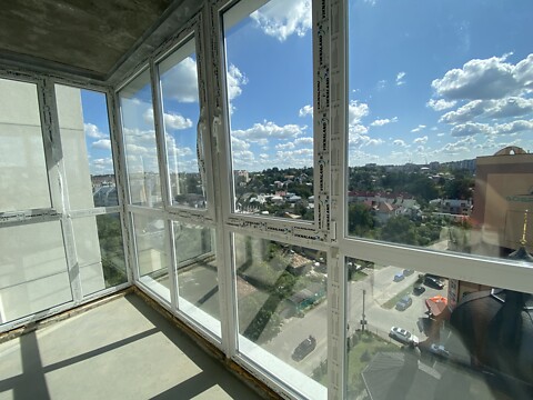 Продается 2-комнатная квартира 75 кв. м в Тернополе, ул. Белогорская