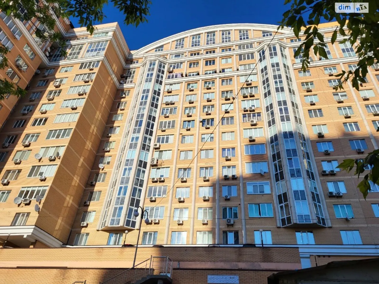 Продается 2-комнатная квартира 64 кв. м в Киеве, ул. Василия Тютюнника, 5В - фото 1
