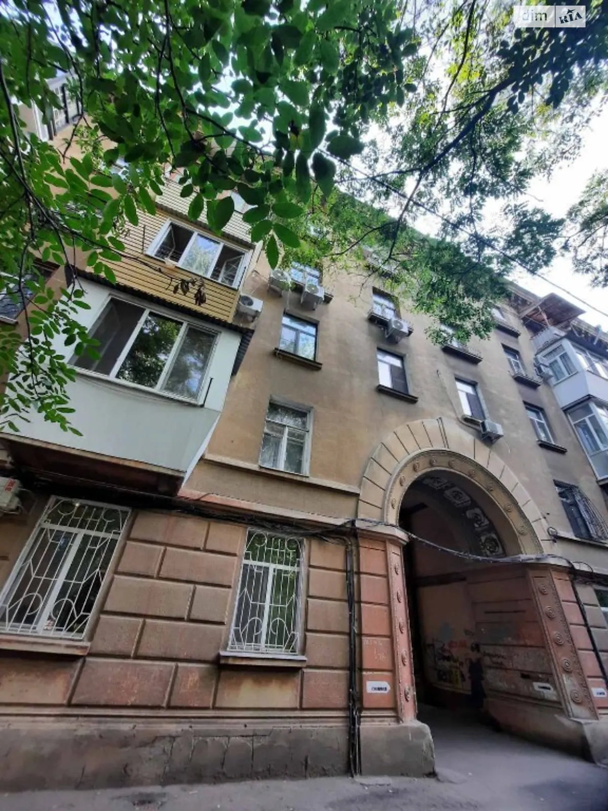 Продається 1-кімнатна квартира 54 кв. м у Одесі, вул. Сегедська, 16 - фото 1