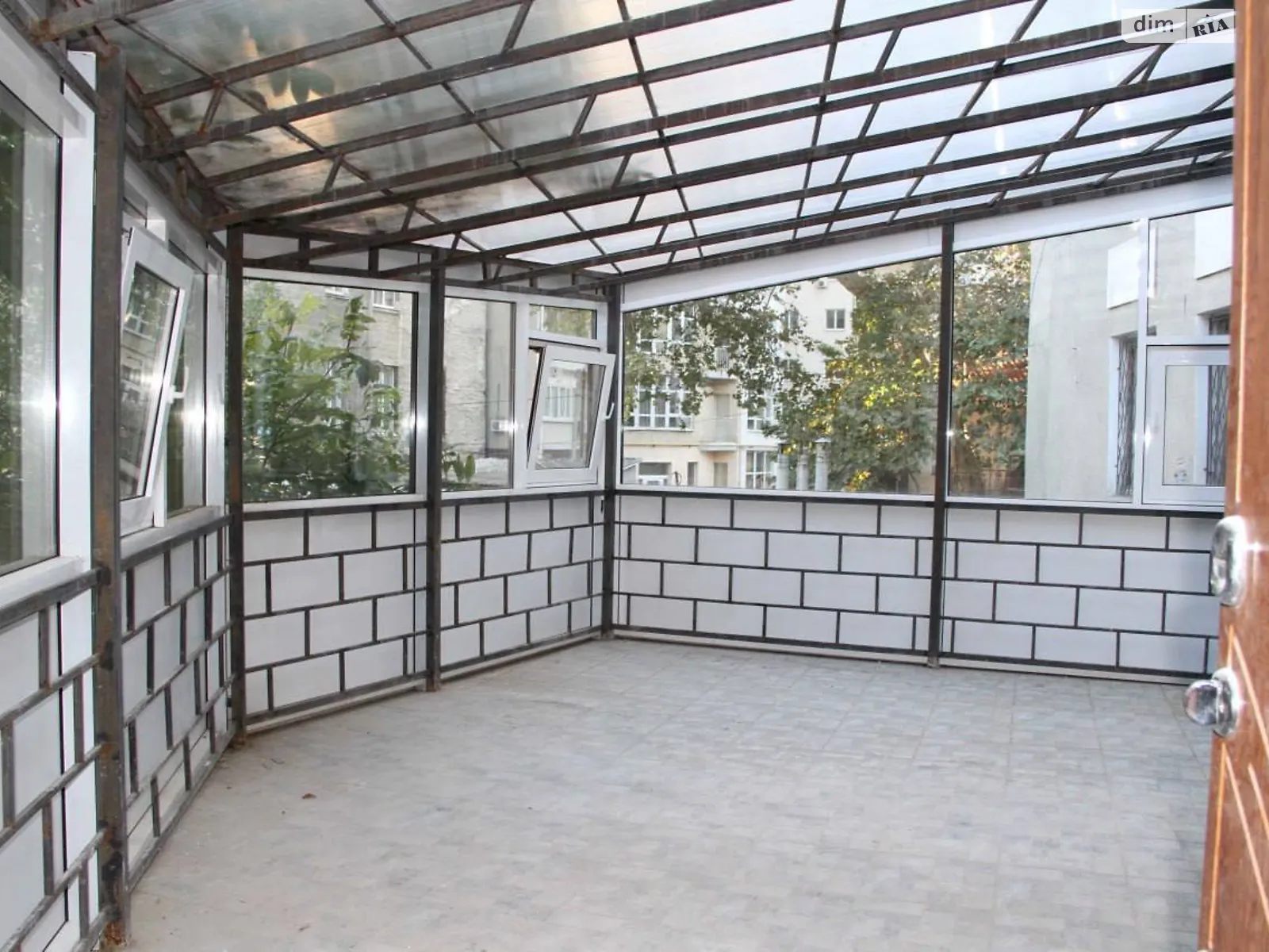 Продается 3-комнатная квартира 138 кв. м в Одессе, ул. Ясная - фото 1
