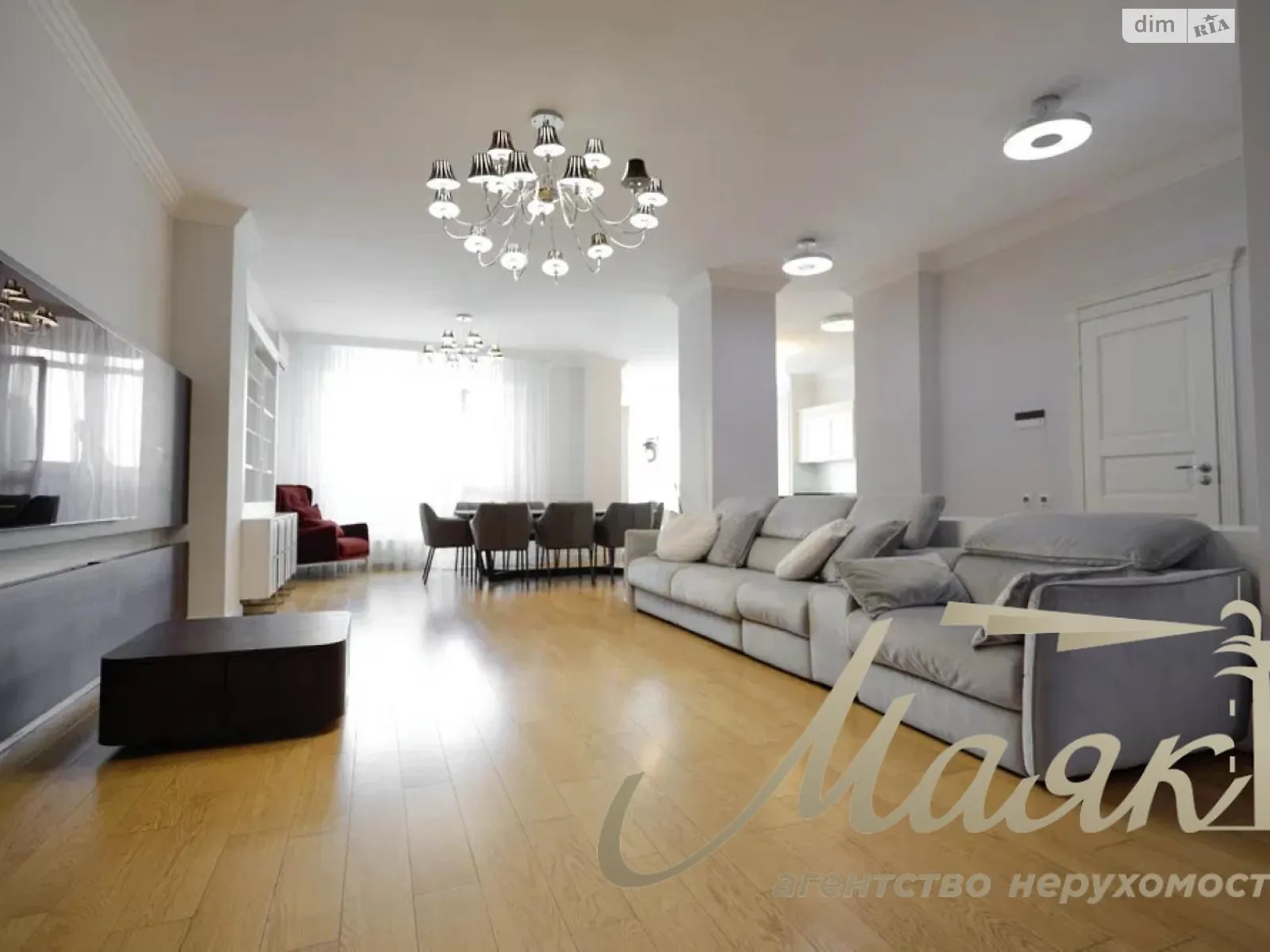 Продается 3-комнатная квартира 150 кв. м в Киеве, ул. Андрея Верхогляда(Драгомирова), 5 - фото 1