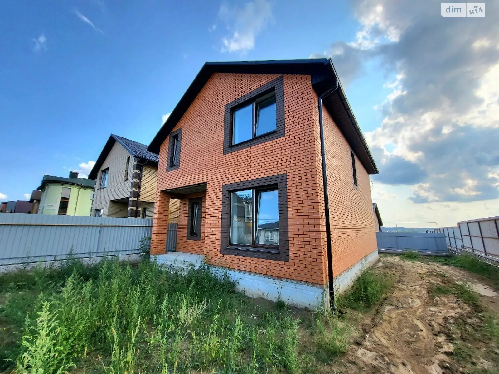 Продається будинок 2 поверховий 126 кв. м з каміном, цена: 115000 $