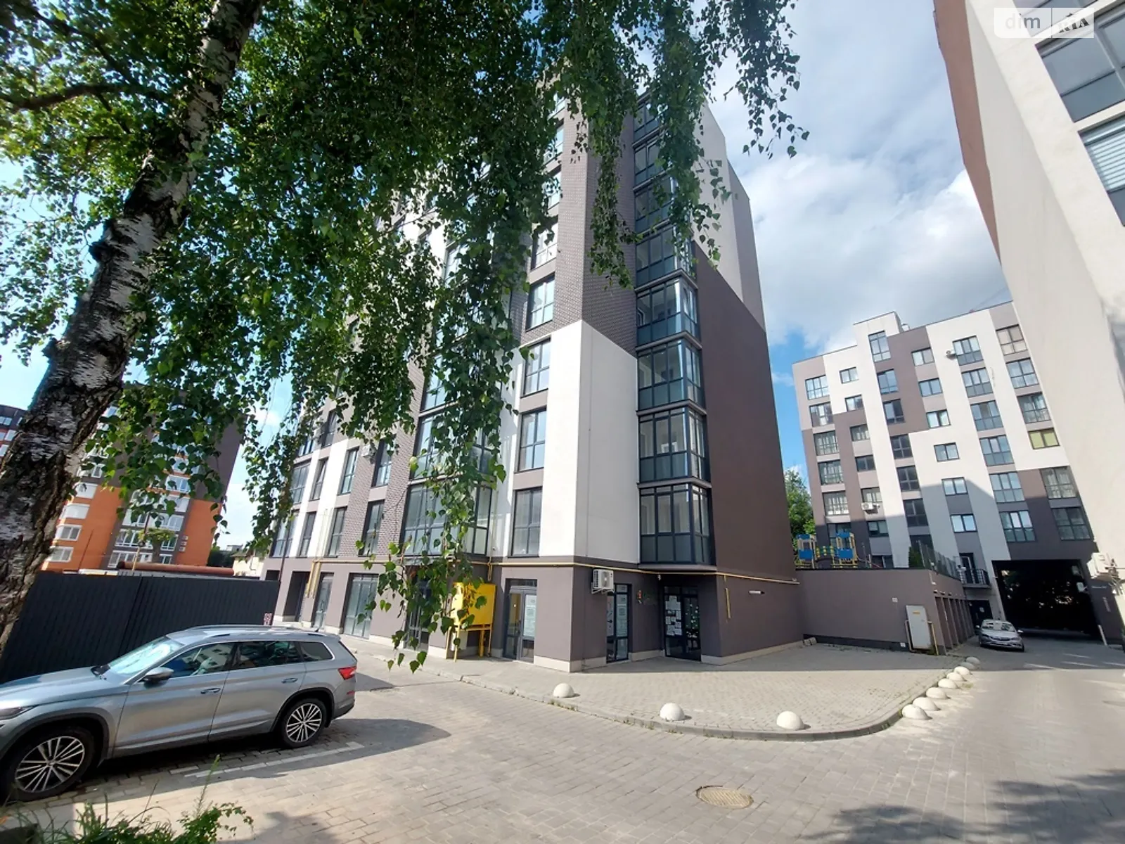 Продается 2-комнатная квартира 74 кв. м в Стрые, цена: 75500 $