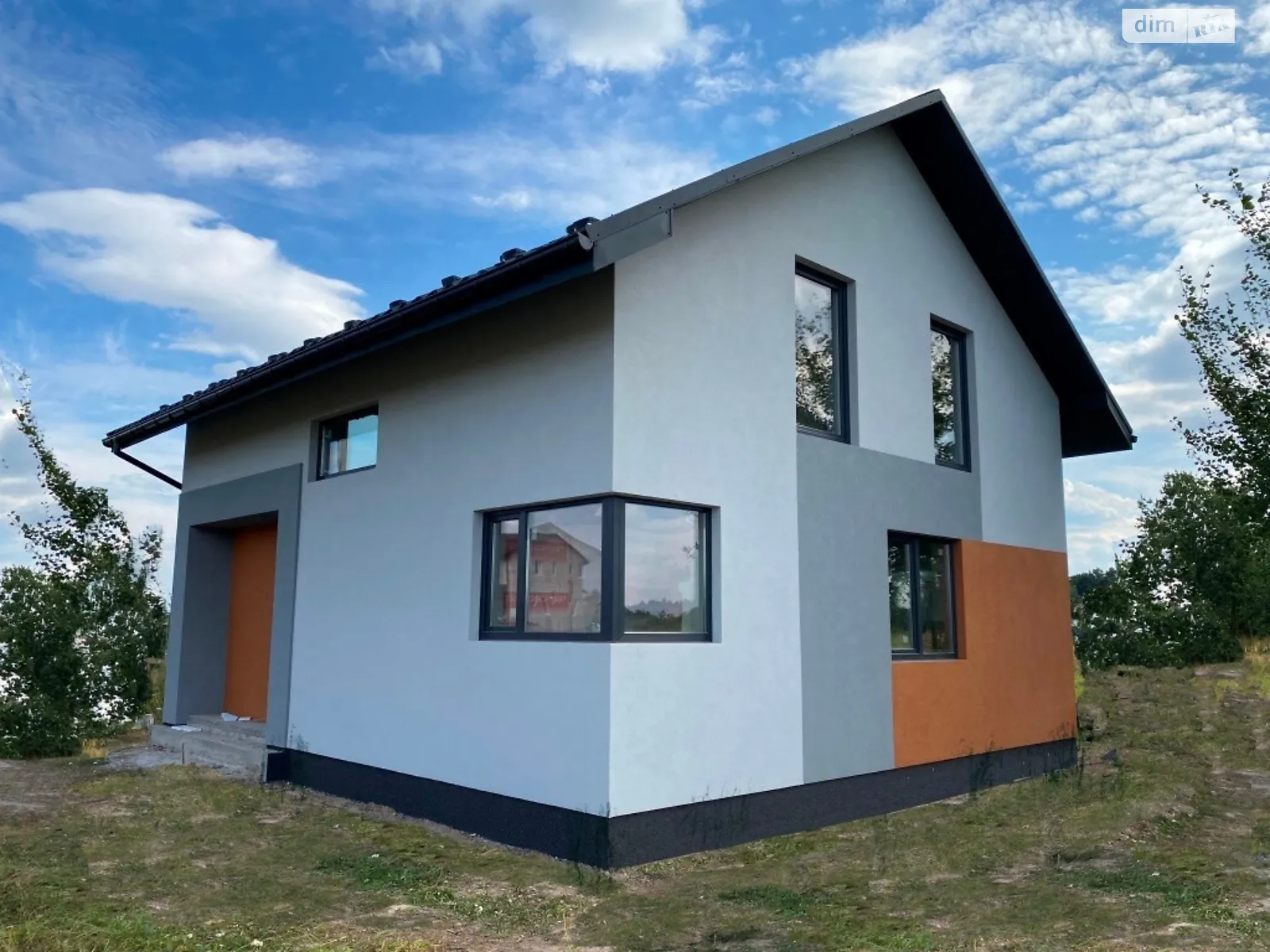 Продається будинок 2 поверховий 117 кв. м з каміном, цена: 82000 $