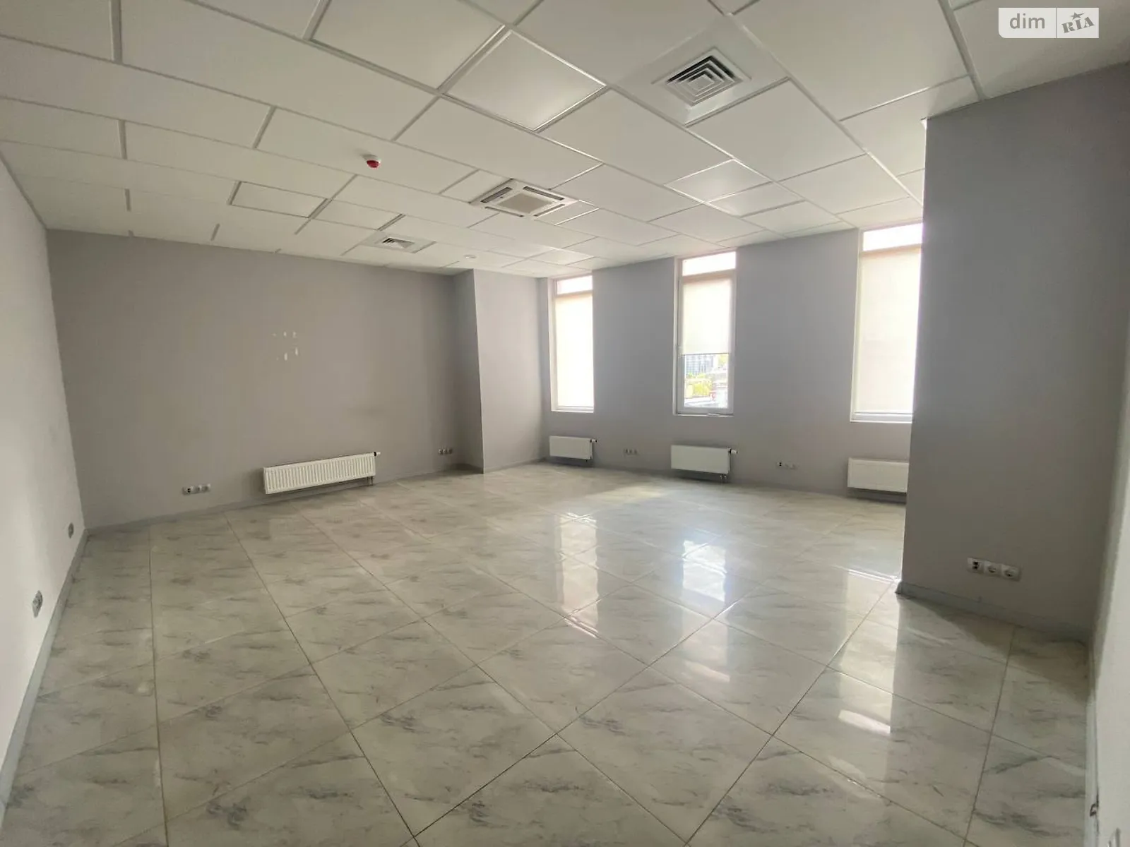Продается офис 267 кв. м в бизнес-центре - фото 3