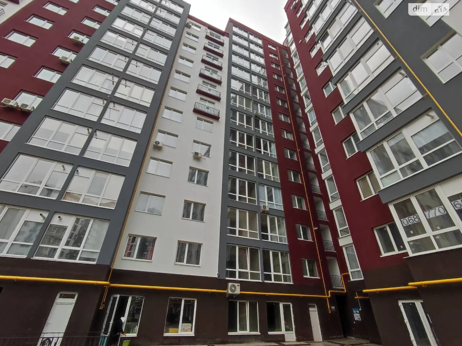 Продается 1-комнатная квартира 37 кв. м в Ивано-Франковске - фото 2