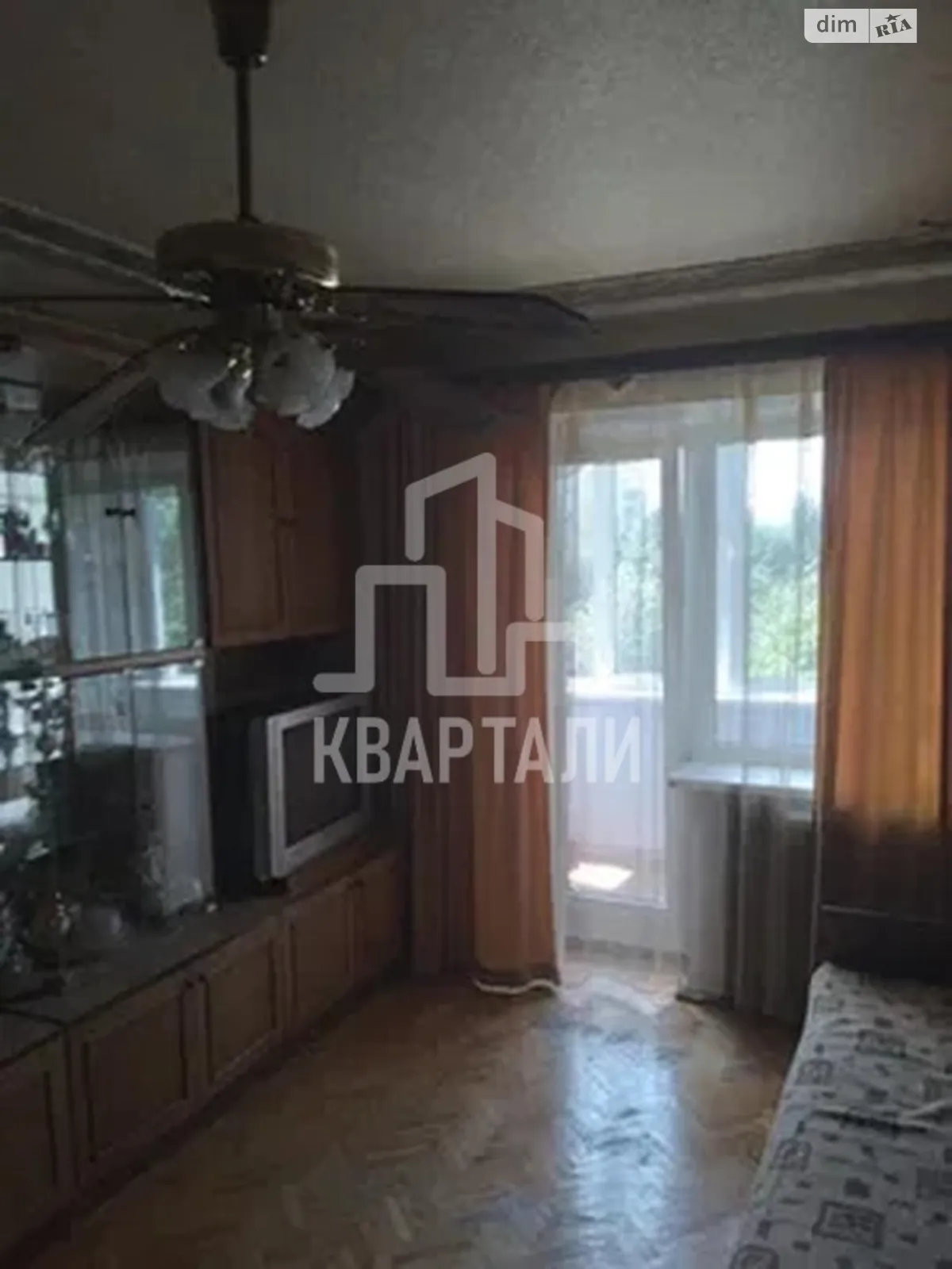 Продается 2-комнатная квартира 45 кв. м в Киеве, ул. Энтузиастов, 25