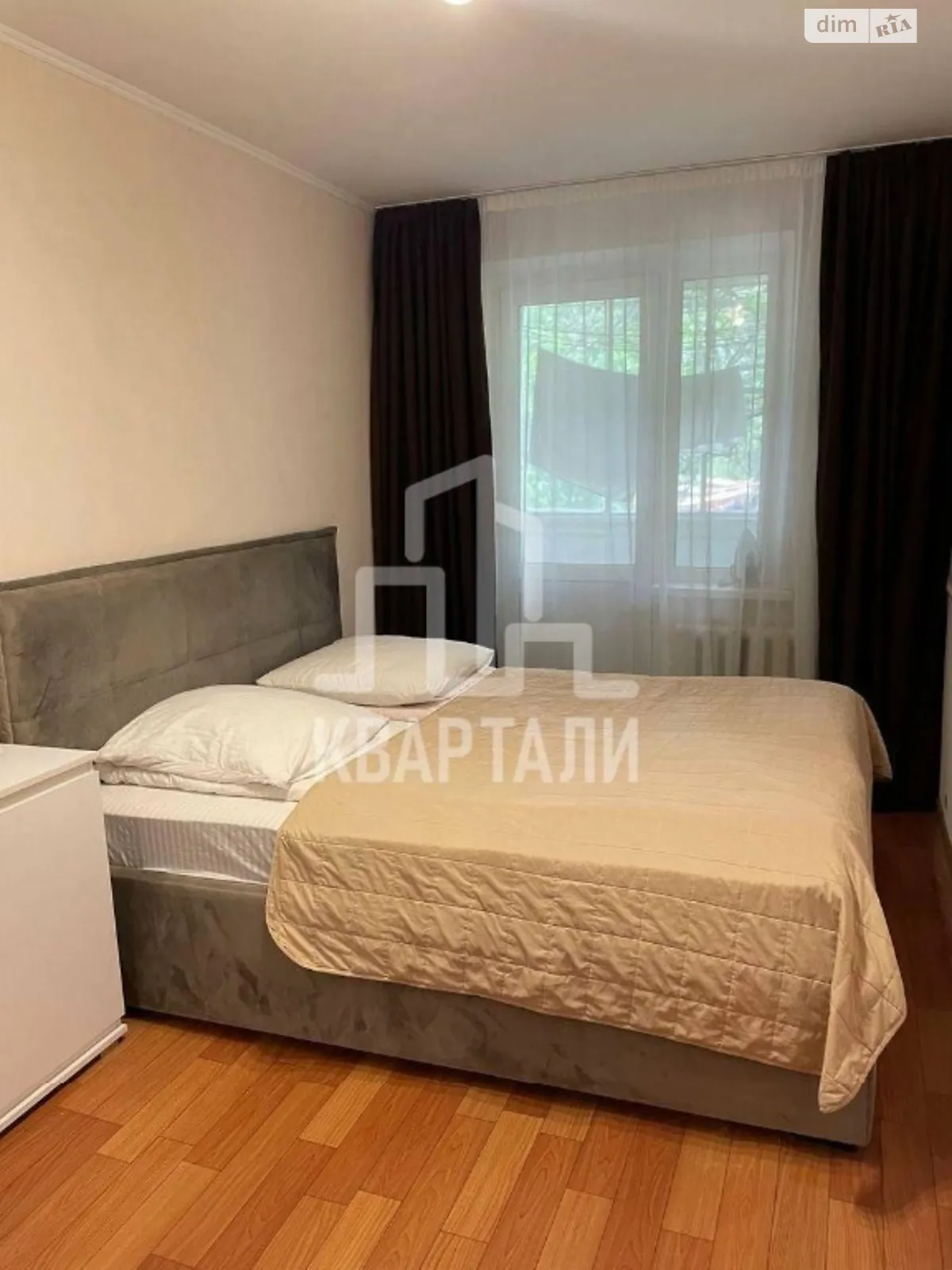 Продается 3-комнатная квартира 63 кв. м в Киеве, ул. Генерала Наумова, 37Б - фото 1