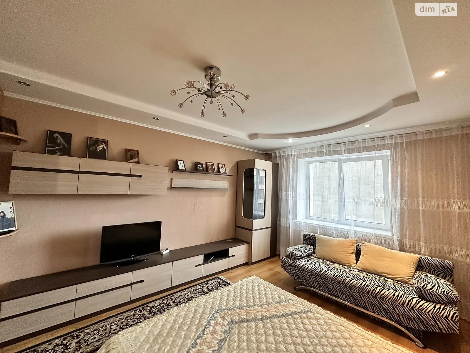 Продается 1-комнатная квартира 54 кв. м в Хмельницком, ул. Владимирская, 1 - фото 1
