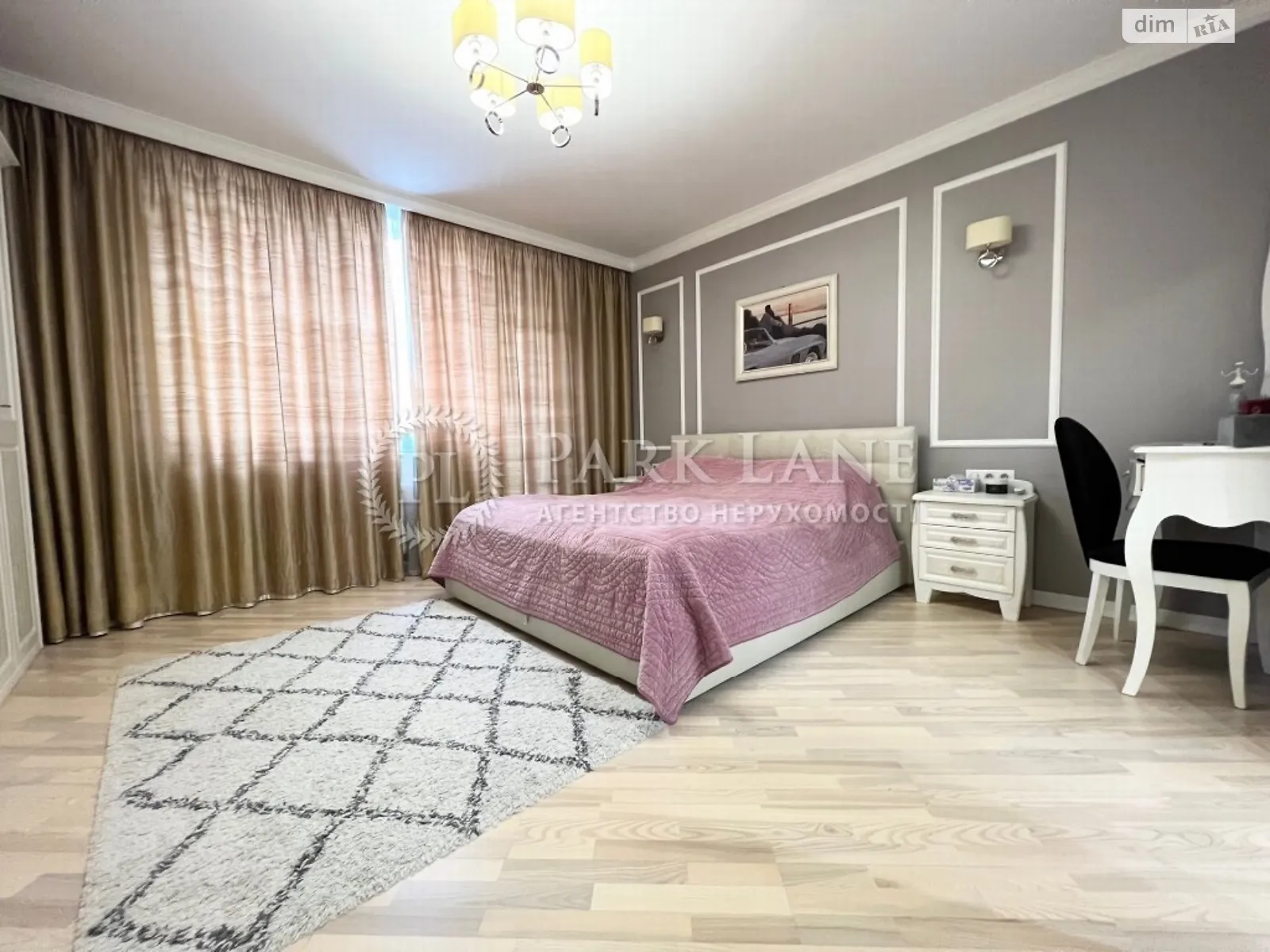 Продается 3-комнатная квартира 114 кв. м в Киеве, ул. Ломоносова, 73-79