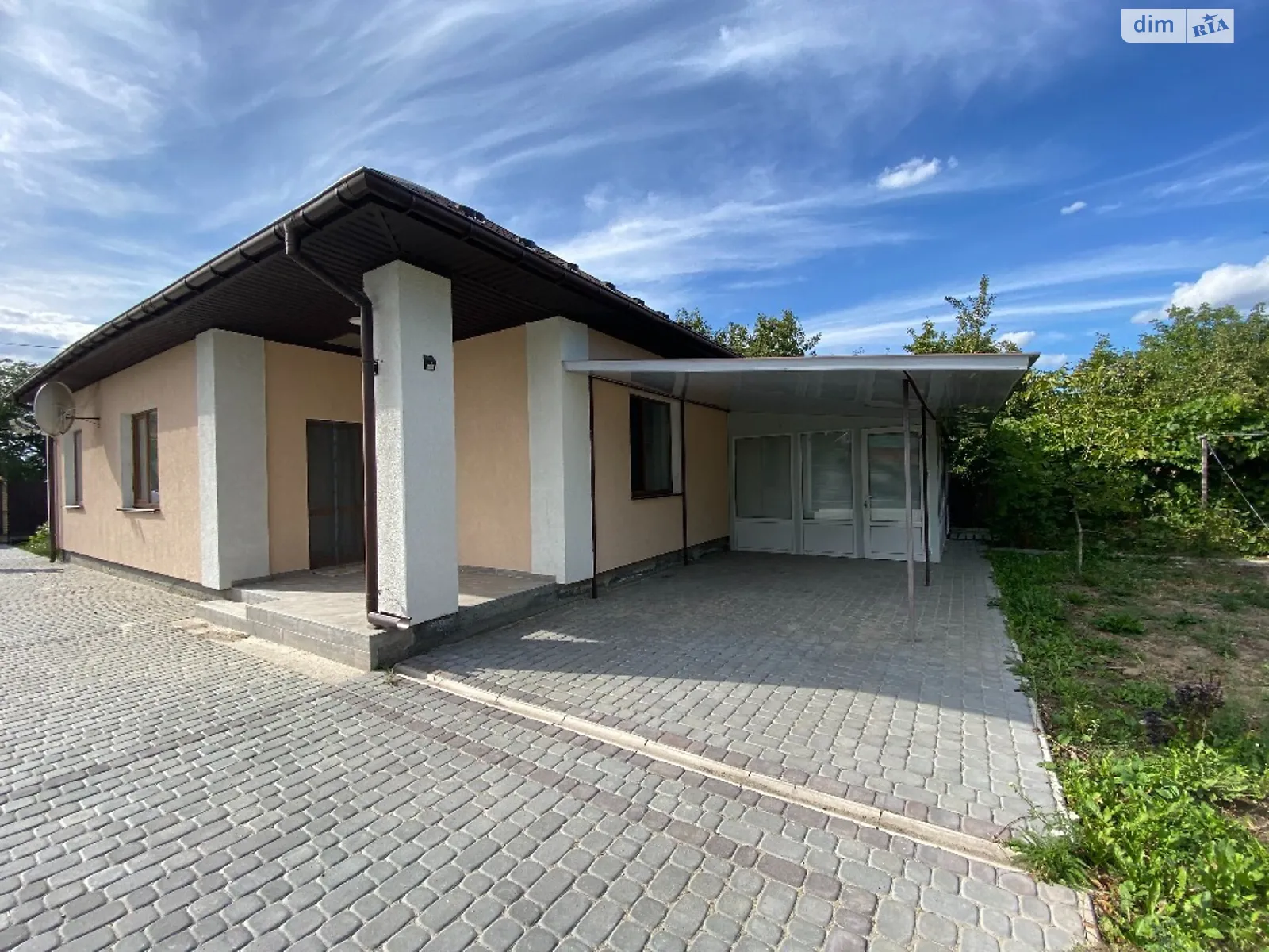Продается одноэтажный дом 107 кв. м с камином, цена: 149999 $ - фото 1