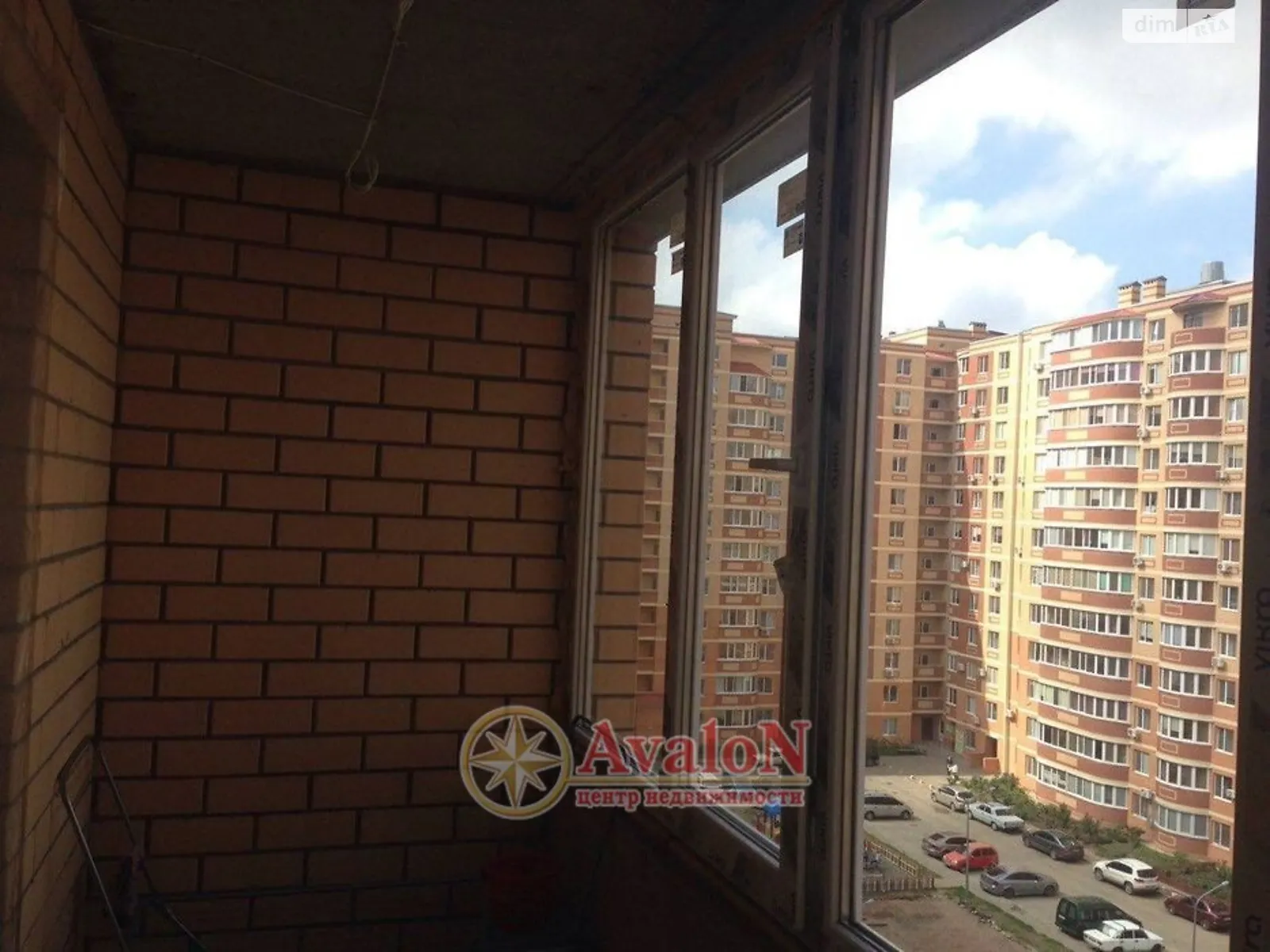 Продается 3-комнатная квартира 86.5 кв. м в Одессе, ул. Школьная, 37 - фото 1