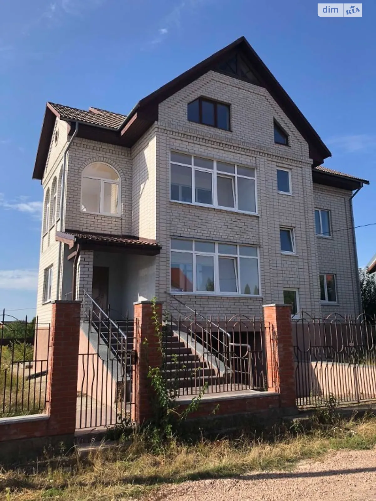 Продається будинок 2 поверховий 170 кв. м з меблями, цена: 127000 $