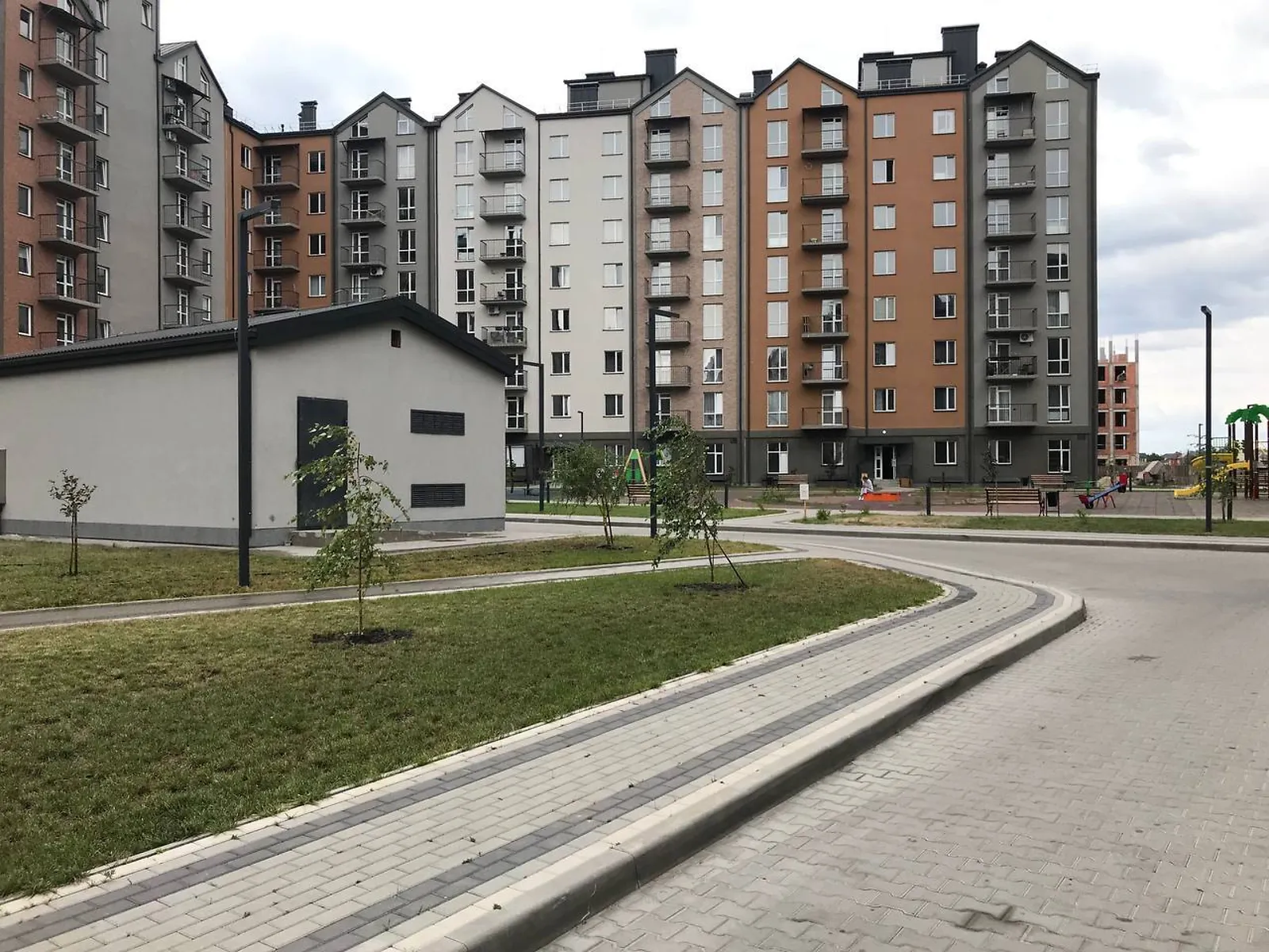 Продается 2-комнатная квартира 61 кв. м в Броварах, ул. Героев Крут, 10 - фото 1