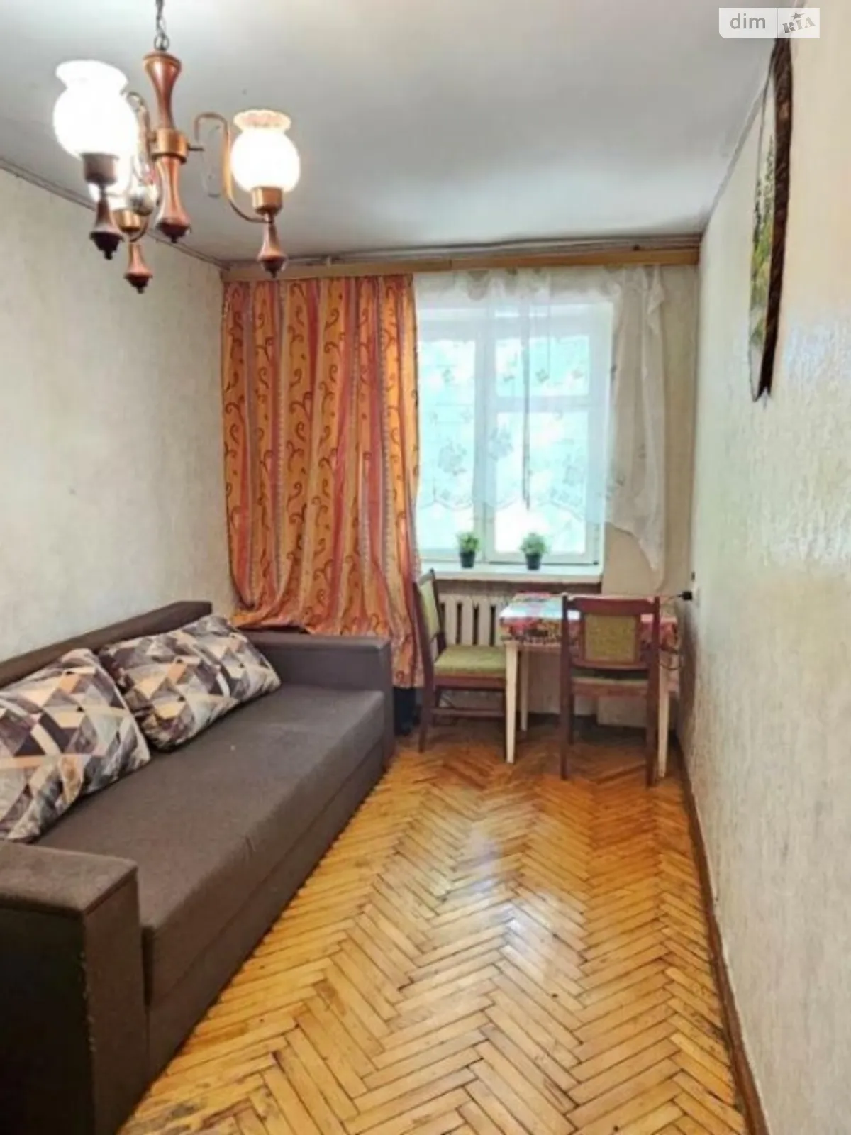 Продается 2-комнатная квартира 47 кв. м в Одессе, ул. Жолио-Кюри - фото 1