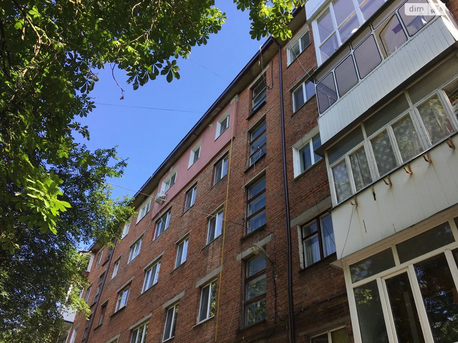 Продается 3-комнатная квартира 57 кв. м в Хмельницком, просп. Мира, 76/3