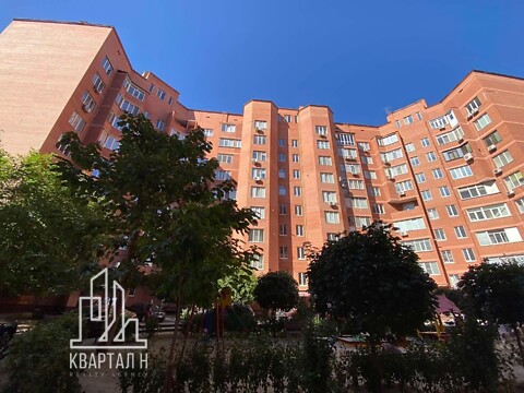 Продается 3-комнатная квартира 111 кв. м в Николаеве, просп. Героев Украины
