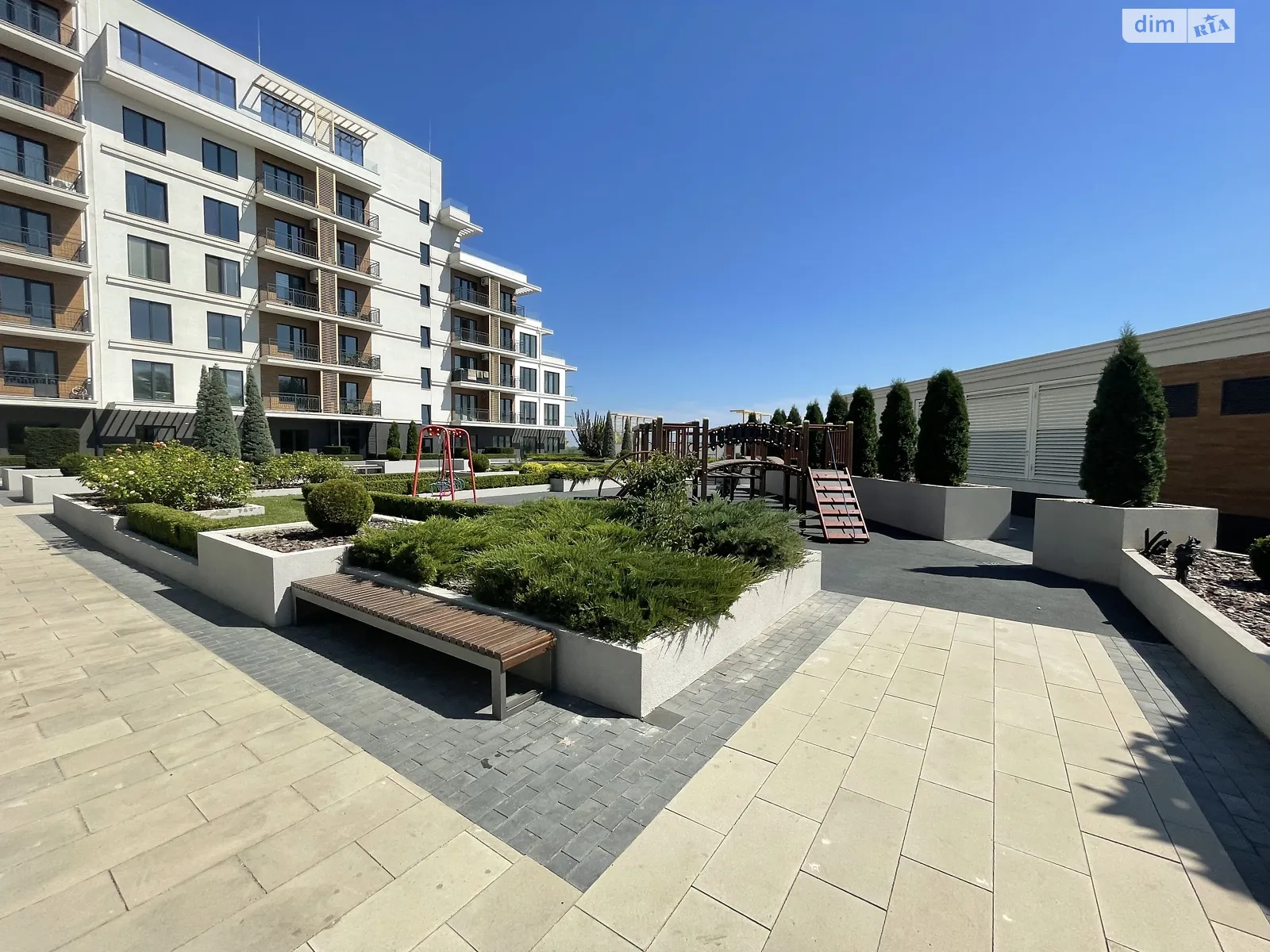 Продается 1-комнатная квартира 45 кв. м в Одессе - фото 1