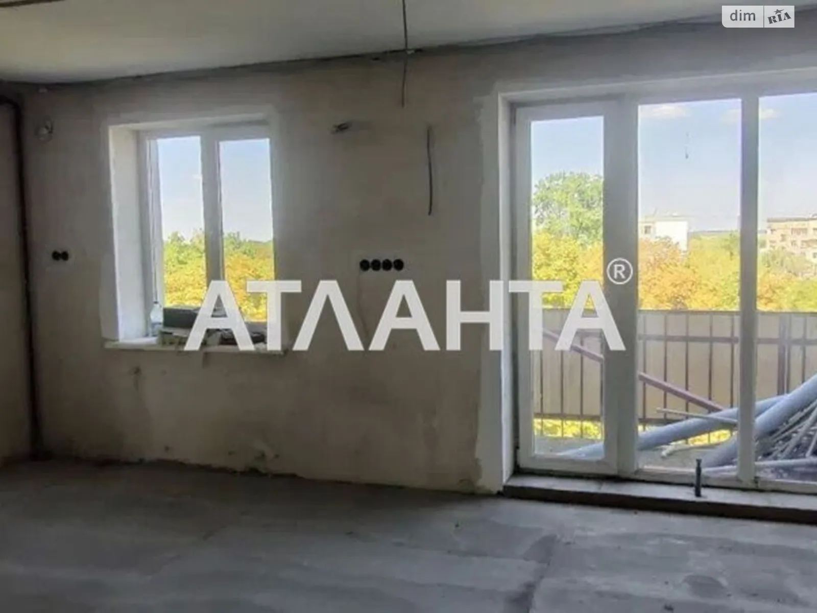 Продается 4-комнатная квартира 130 кв. м в Хлебодарском, ул. Маякская, 18 - фото 1