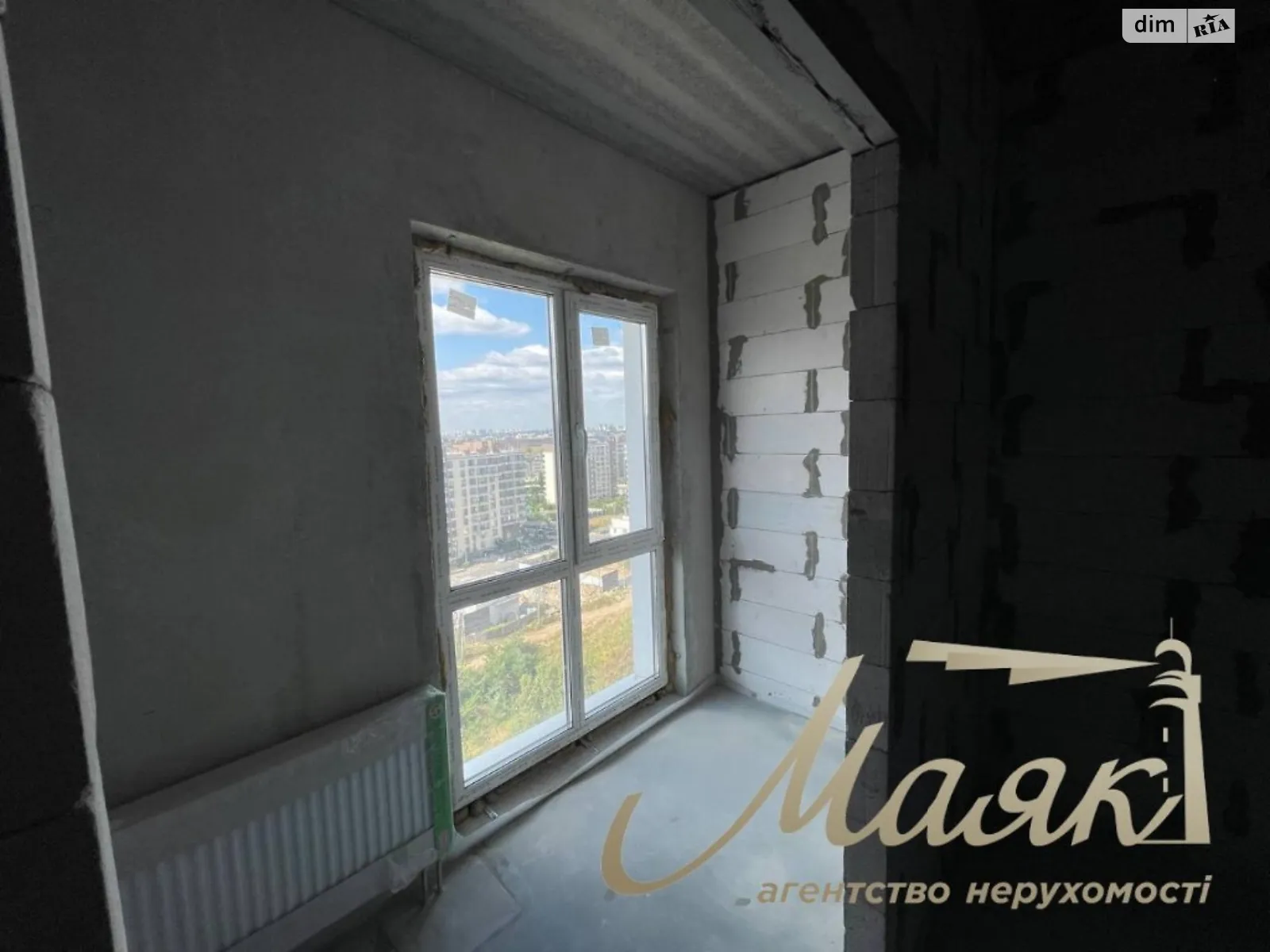 Продается 1-комнатная квартира 42 кв. м в Киеве, цена: 67000 $