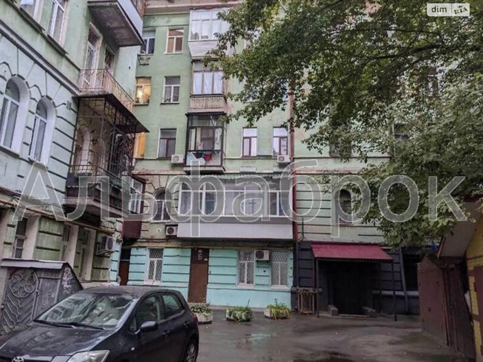 Продається офіс 83 кв. м в бізнес-центрі, цена: 220000 $