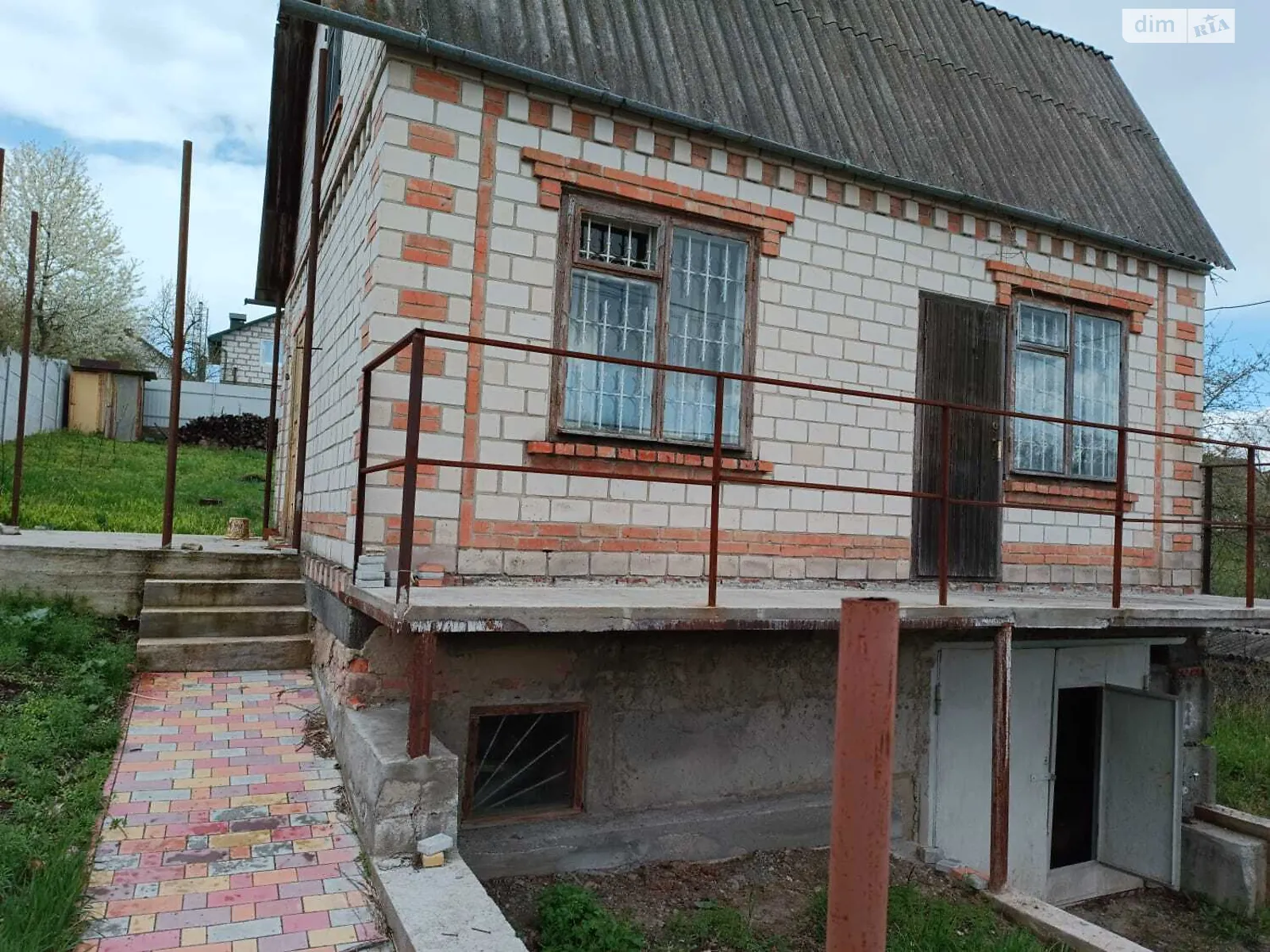 Продается дом на 2 этажа 90 кв. м с подвалом, цена: 35000 $ - фото 1