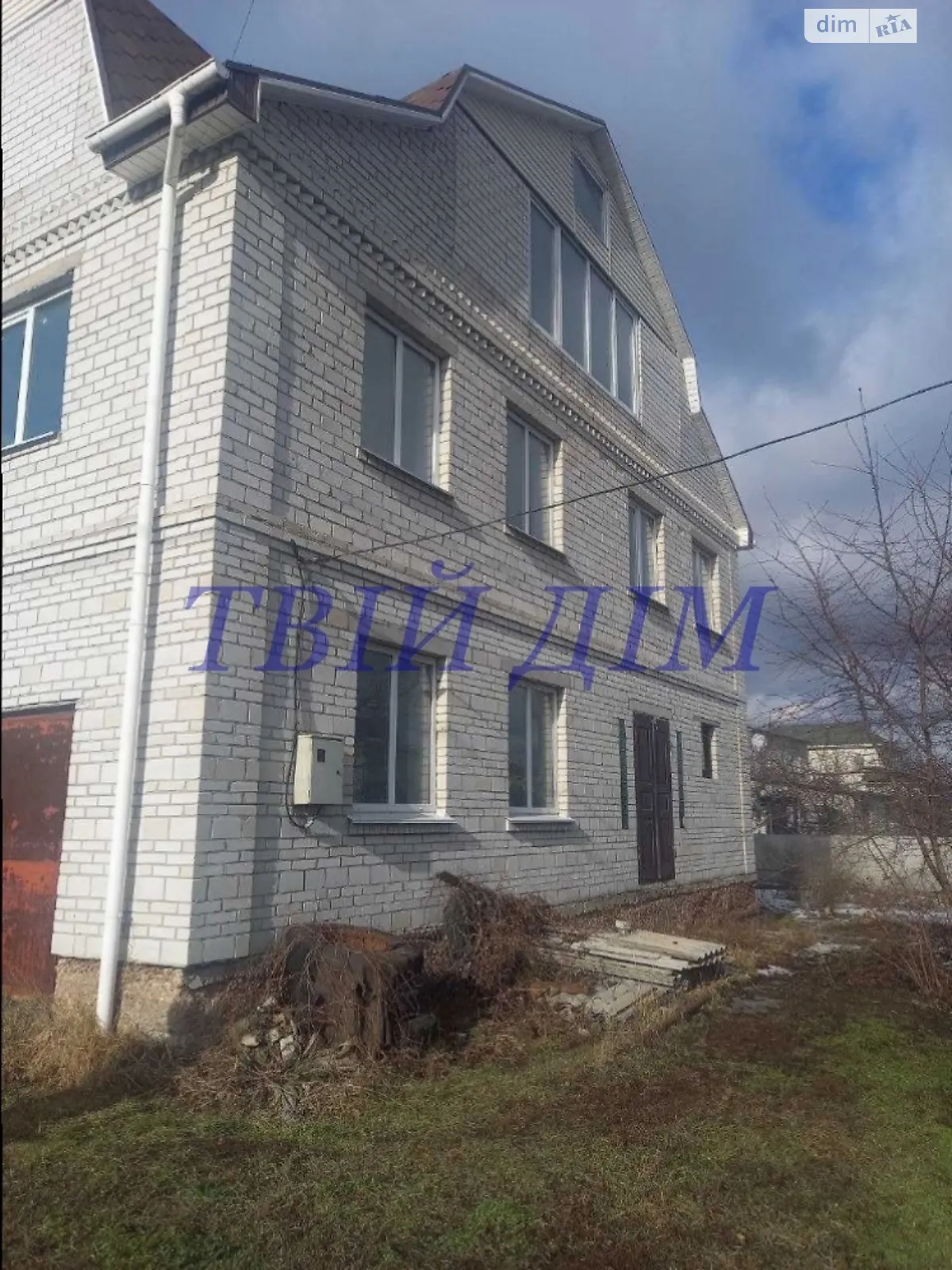 Продается дом на 3 этажа 298 кв. м с подвалом, цена: 53000 $ - фото 1