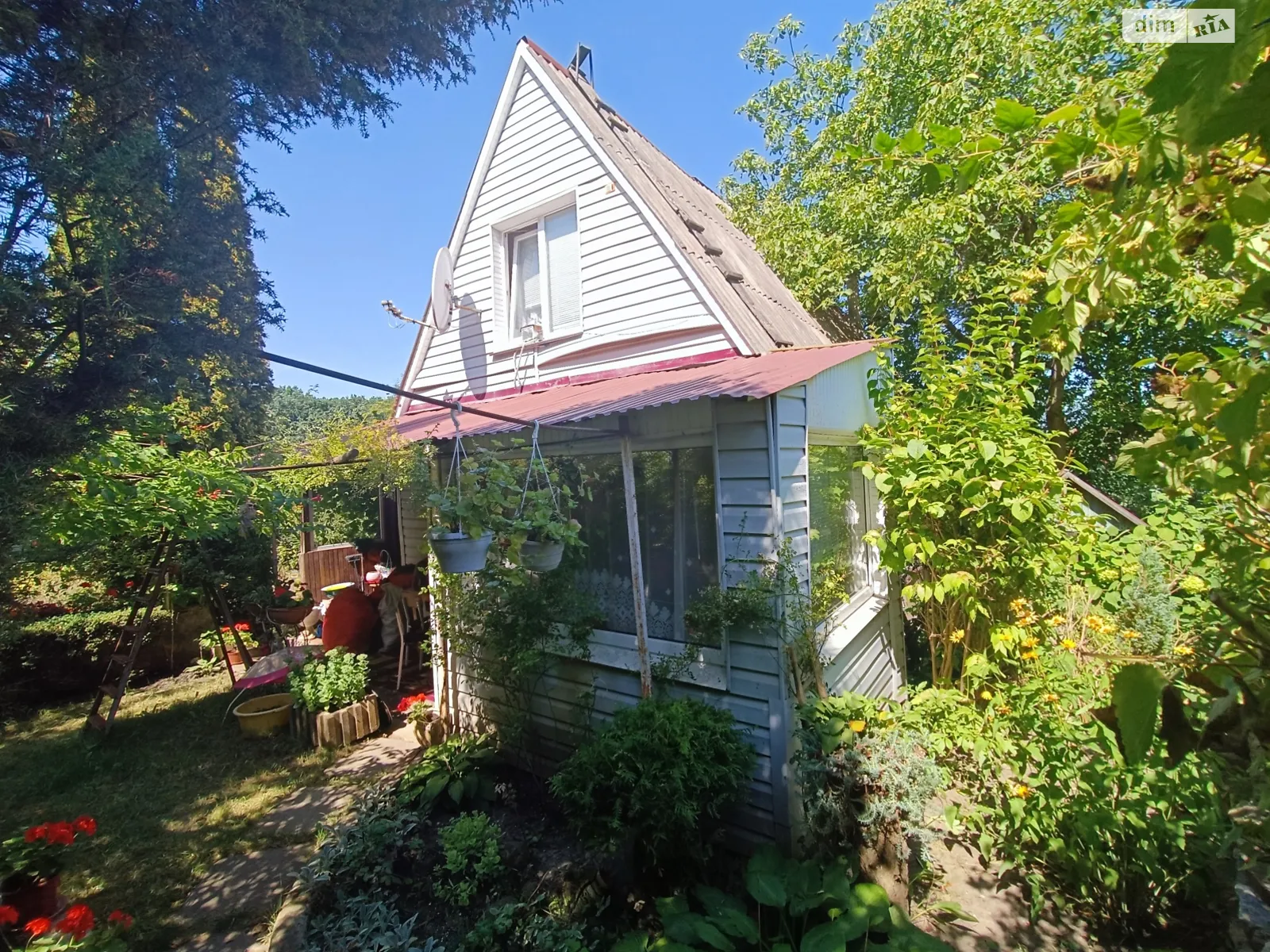 Продается дом на 2 этажа 102 кв. м с подвалом, цена: 42500 $ - фото 1