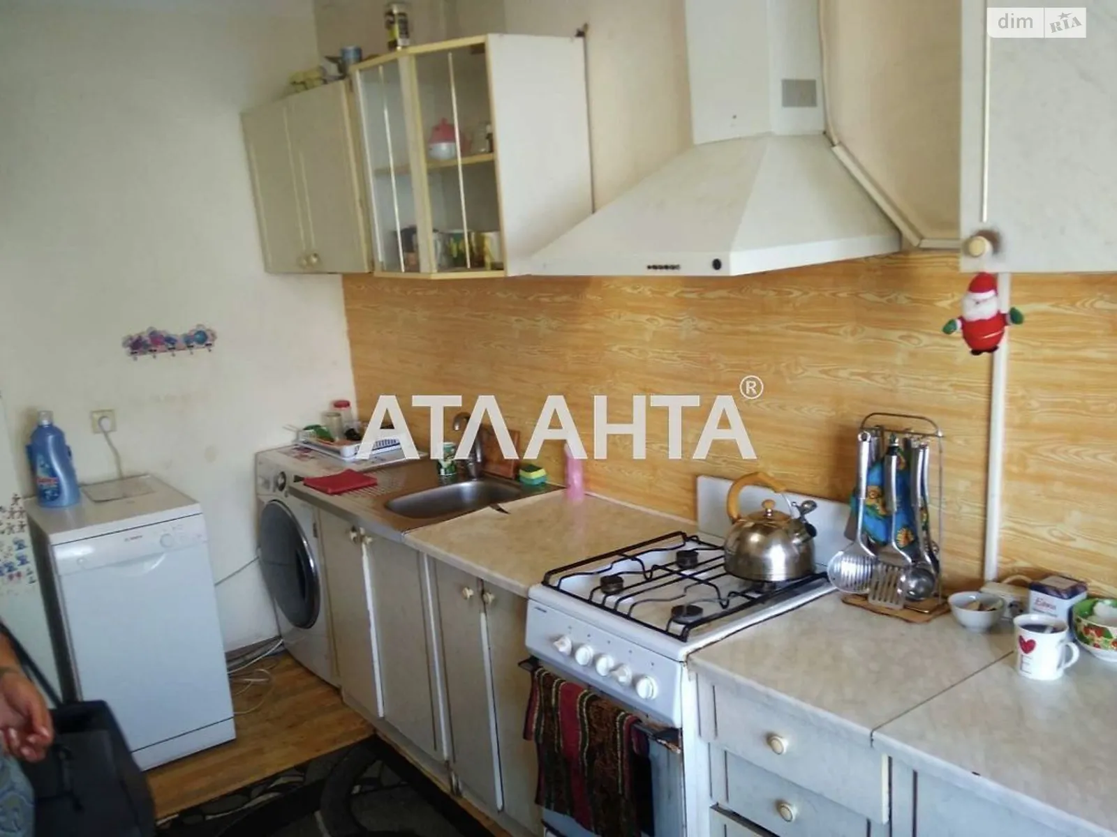 Продается 4-комнатная квартира 102 кв. м в Одессе, ул. Рихтера Святослава - фото 1