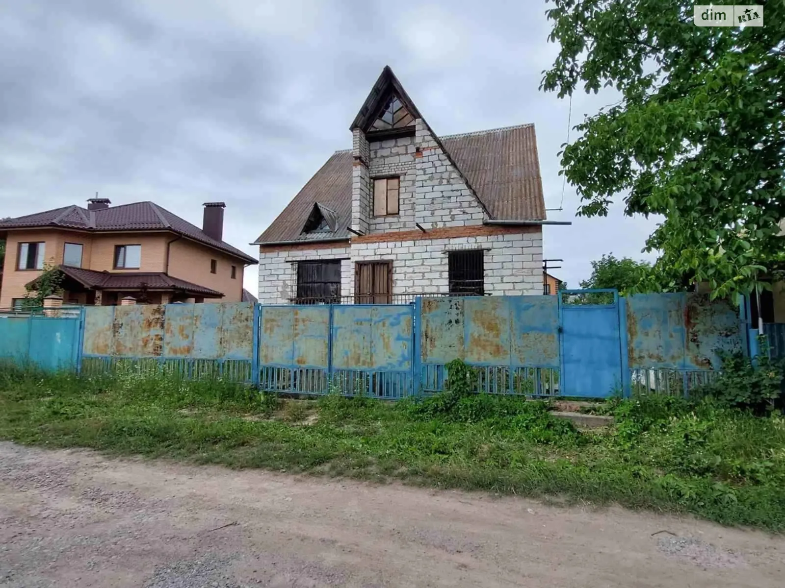 Продается дом на 2 этажа 200 кв. м с террасой, цена: 80000 $ - фото 1