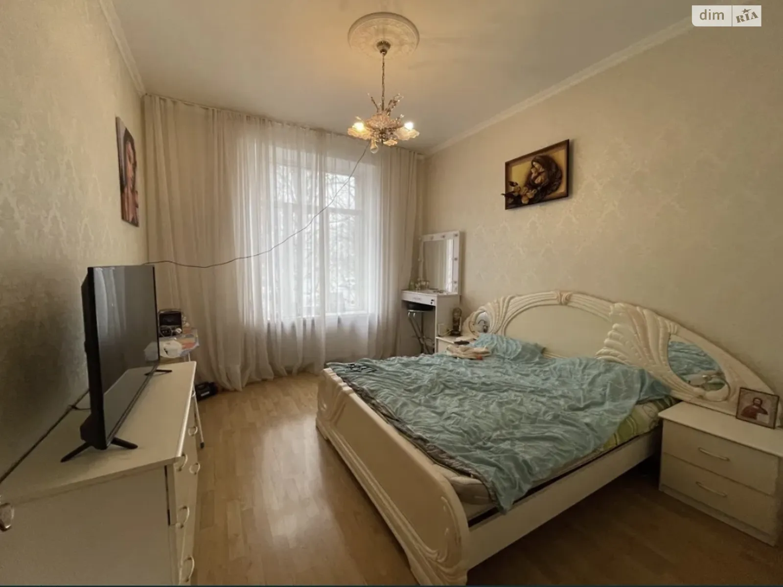Продается 2-комнатная квартира 59 кв. м в Одессе, ул. Промышленная