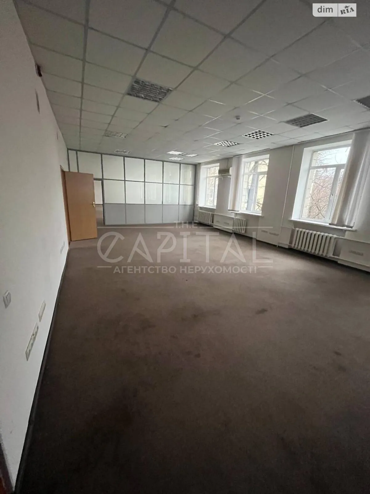 Сдается в аренду офис 239 кв. м в бизнес-центре, цена: 2390 $ - фото 1