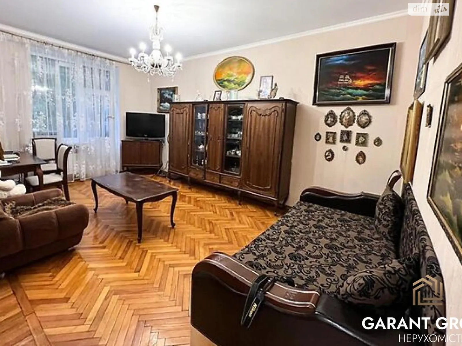 Продається 3-кімнатна квартира 73 кв. м у Одесі, просп. Шевченка